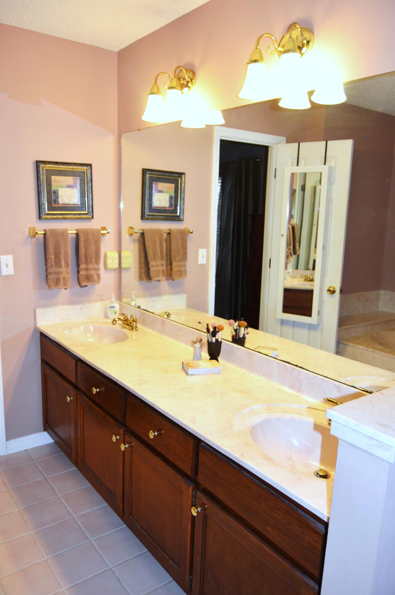 PARKWOOD ESTATES PH 1 BLUEWATER BAY - Residential