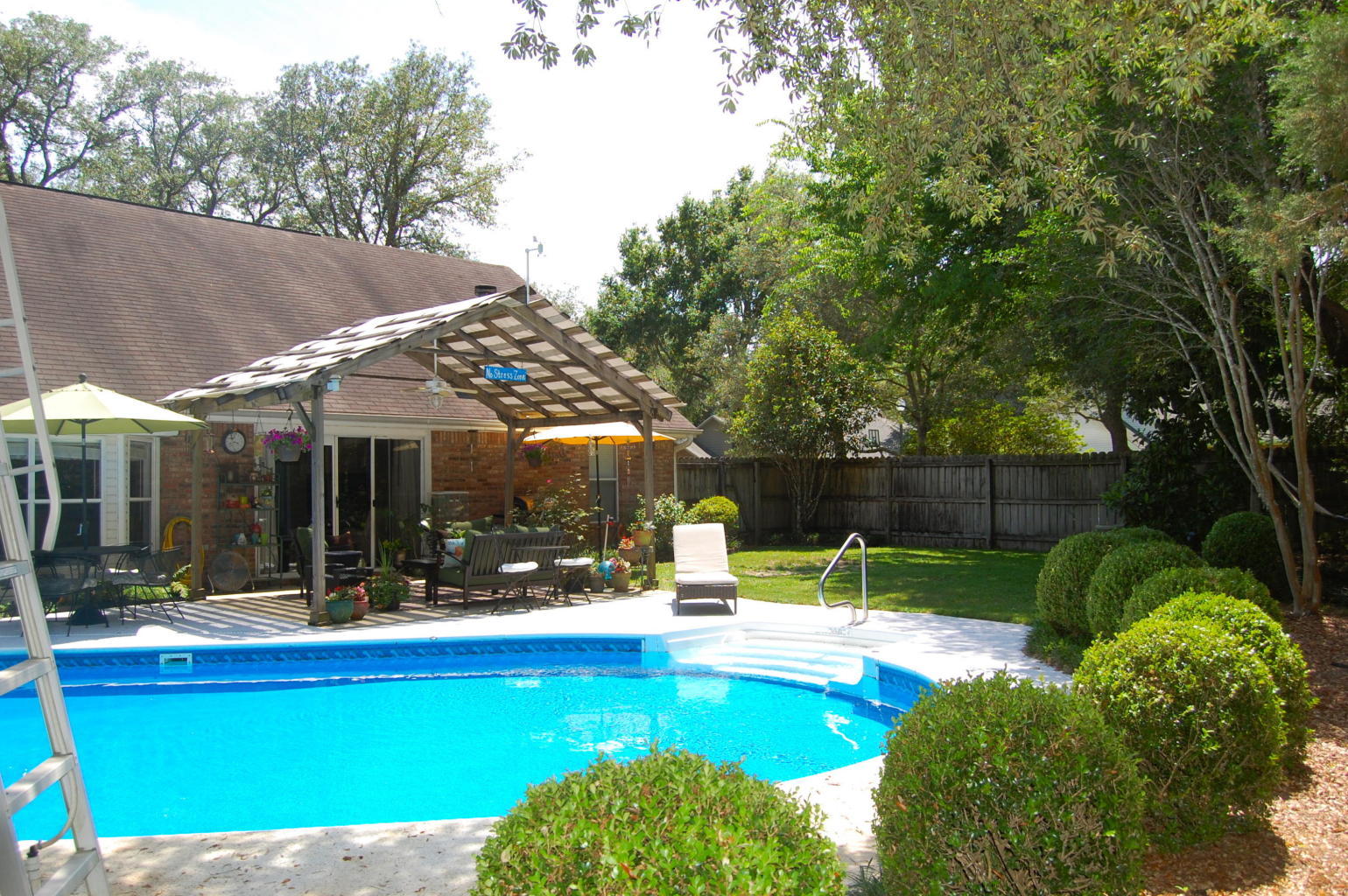 PARKWOOD ESTATES PH 1 BLUEWATER BAY - Residential