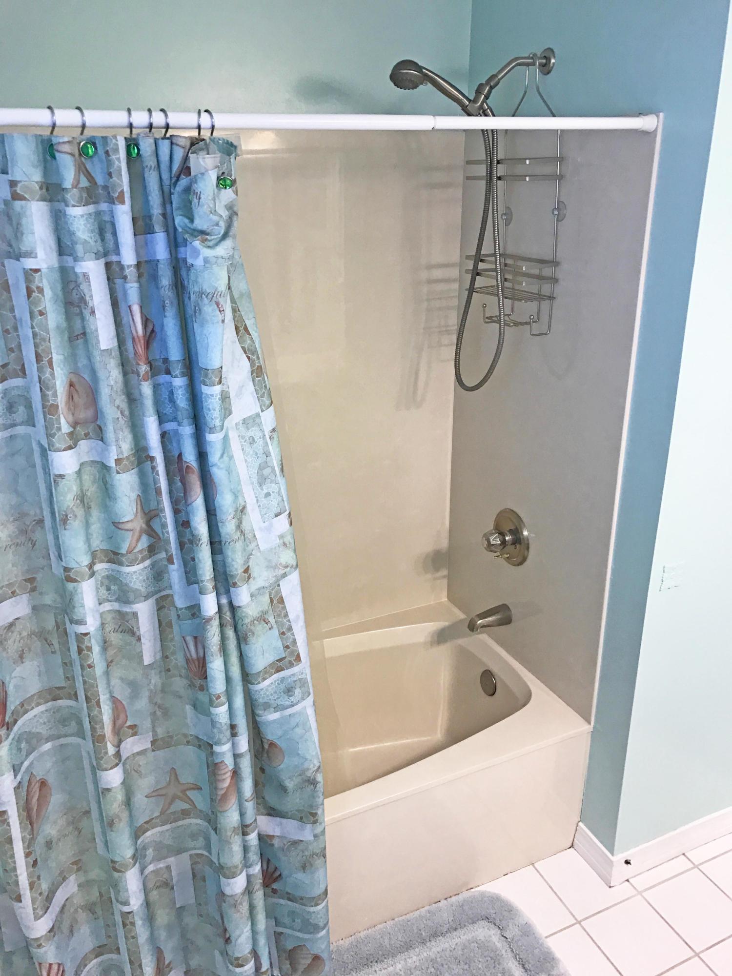 PARKWOOD ESTATES PH 1 BLUEWATER BAY - Residential