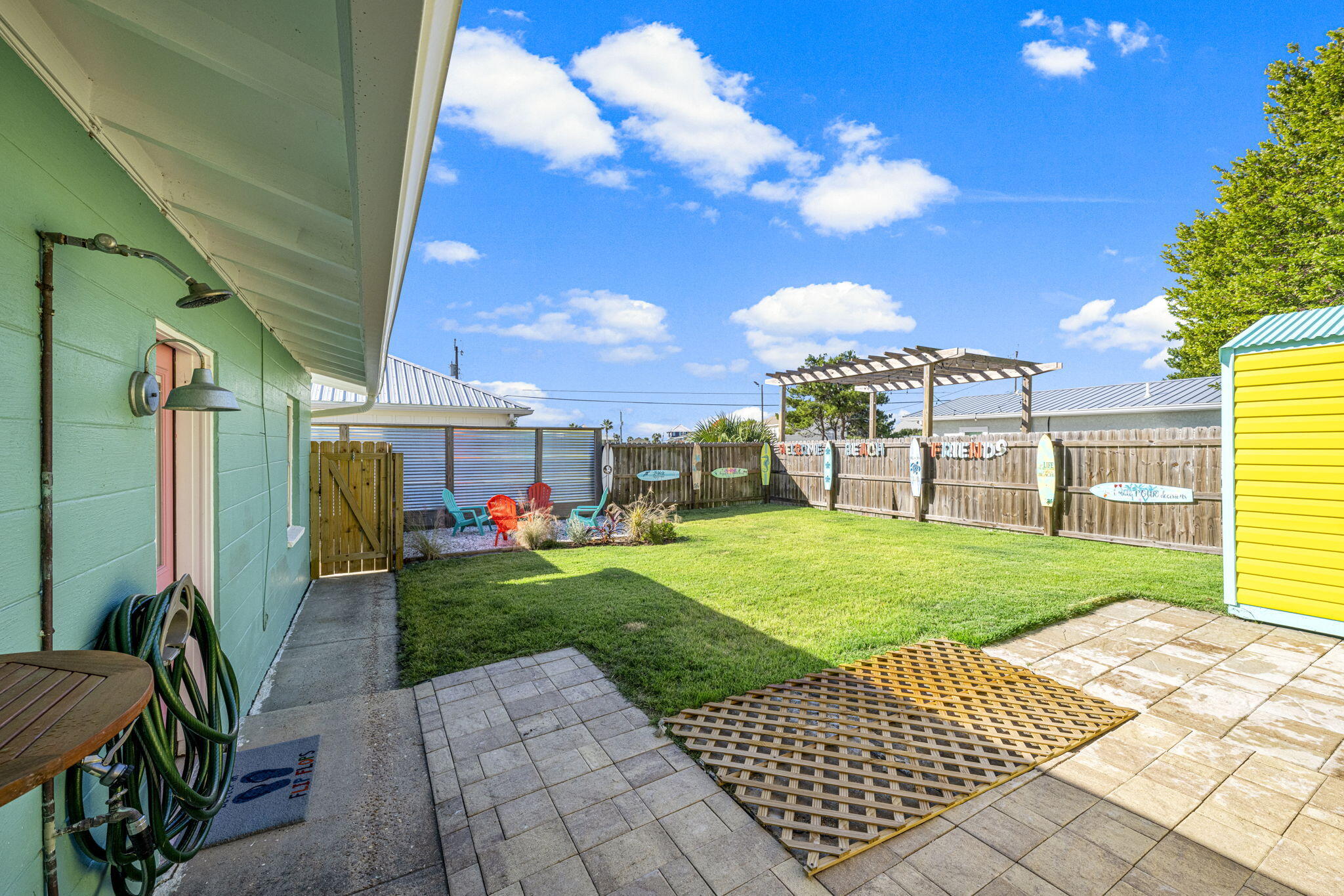 KISKA BEACH 1ST ADDN - Residential