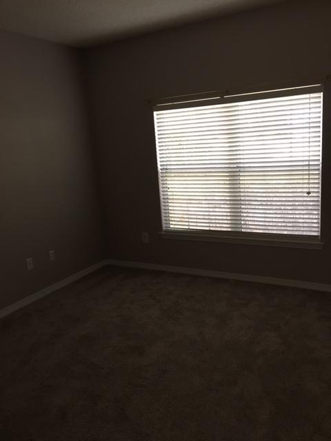 THE OAKS AT NICEVILLE PH II - Residential Lease