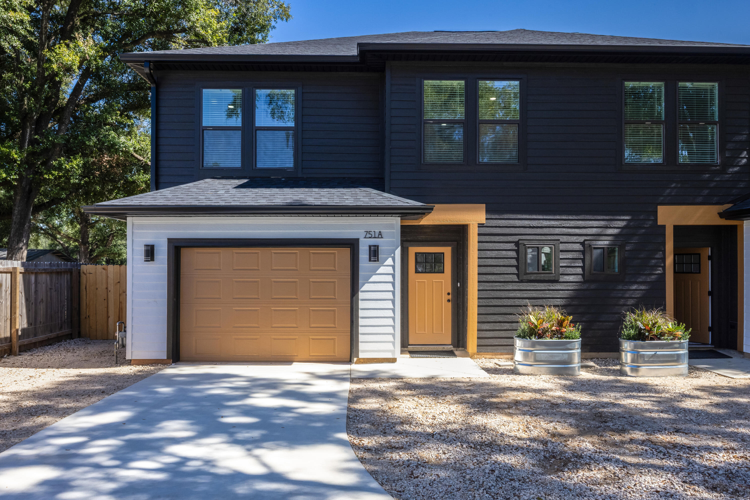 CRESTVIEW - Residential