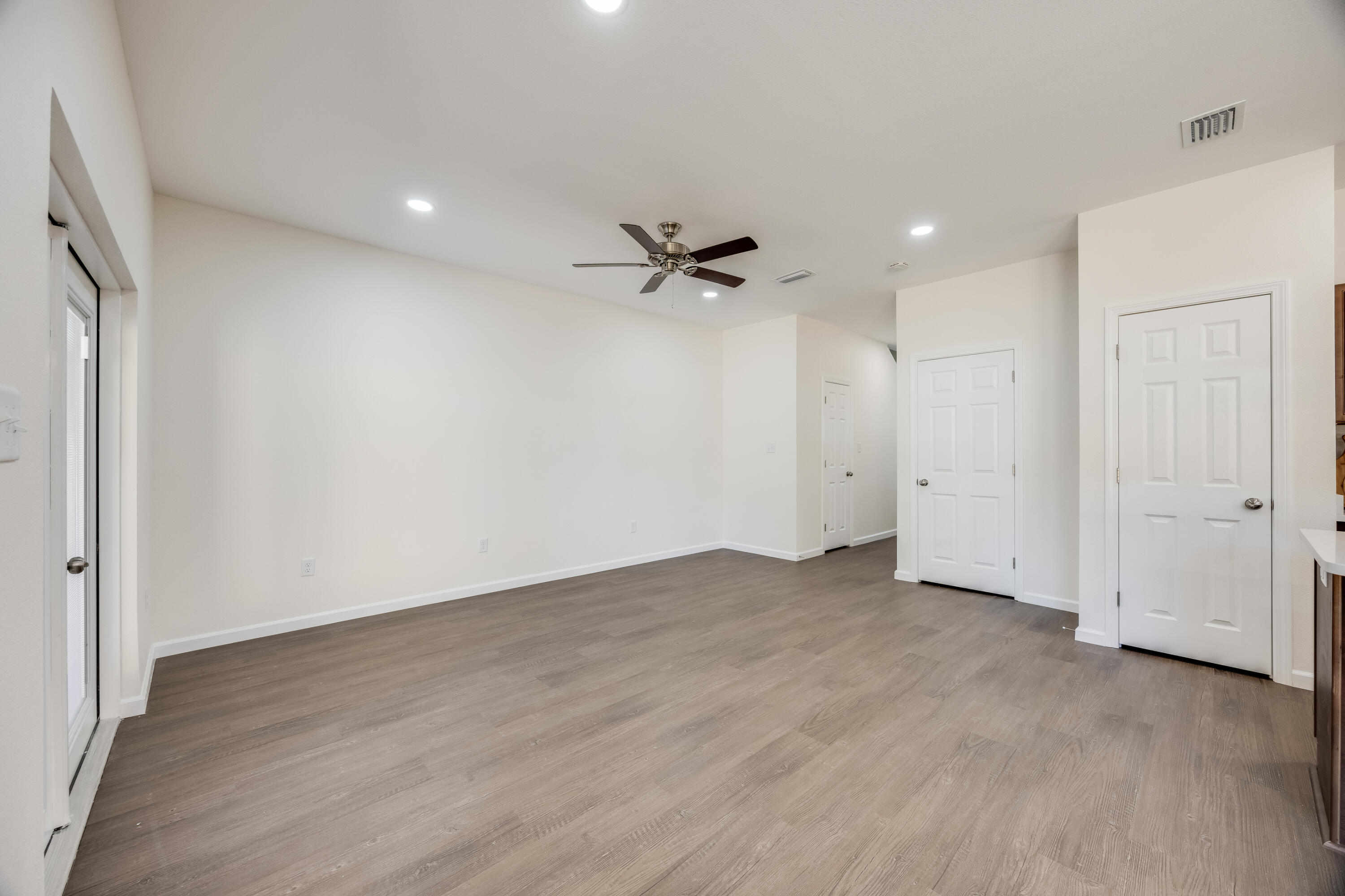 CRESTVIEW - Residential