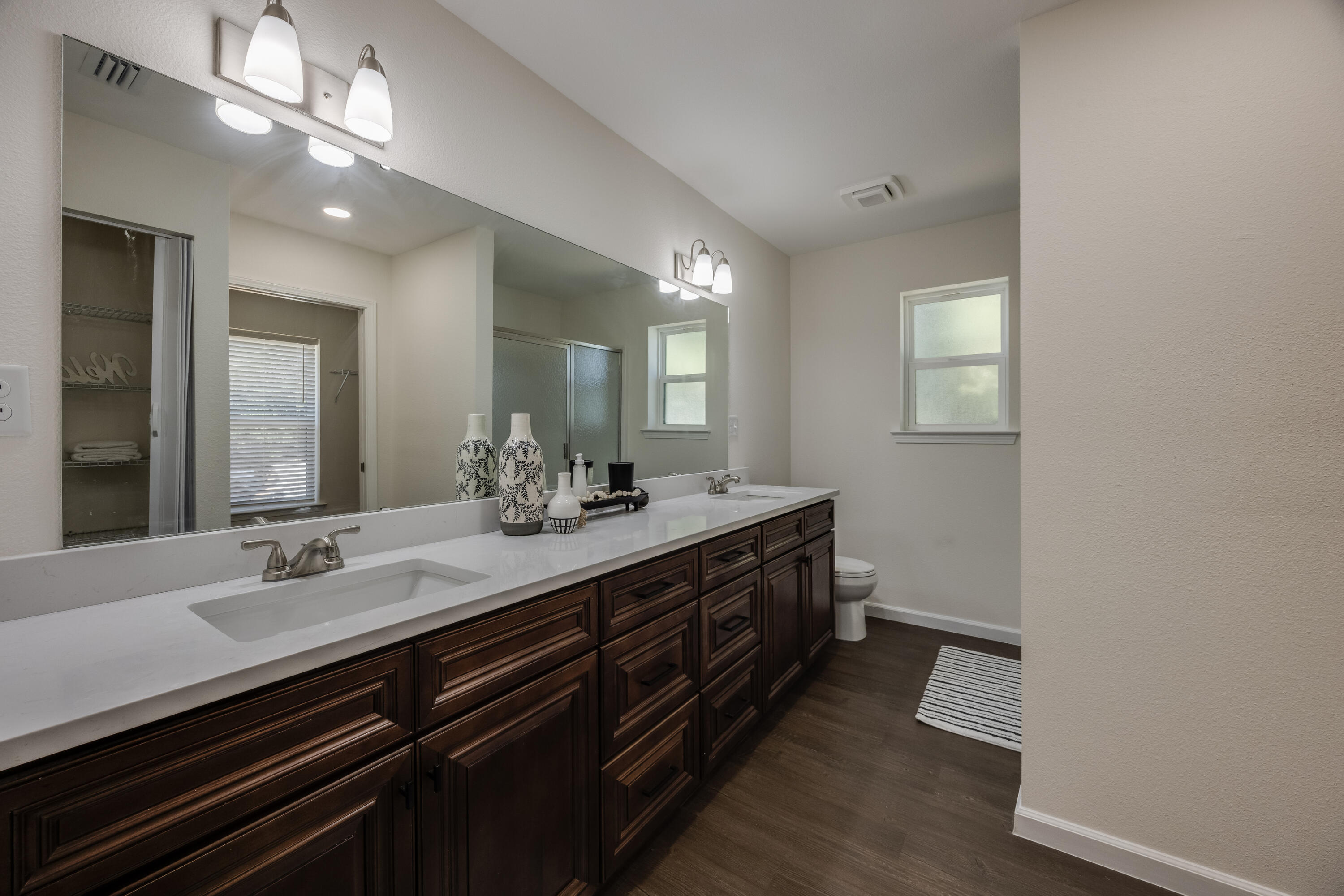 CRESTVIEW - Residential