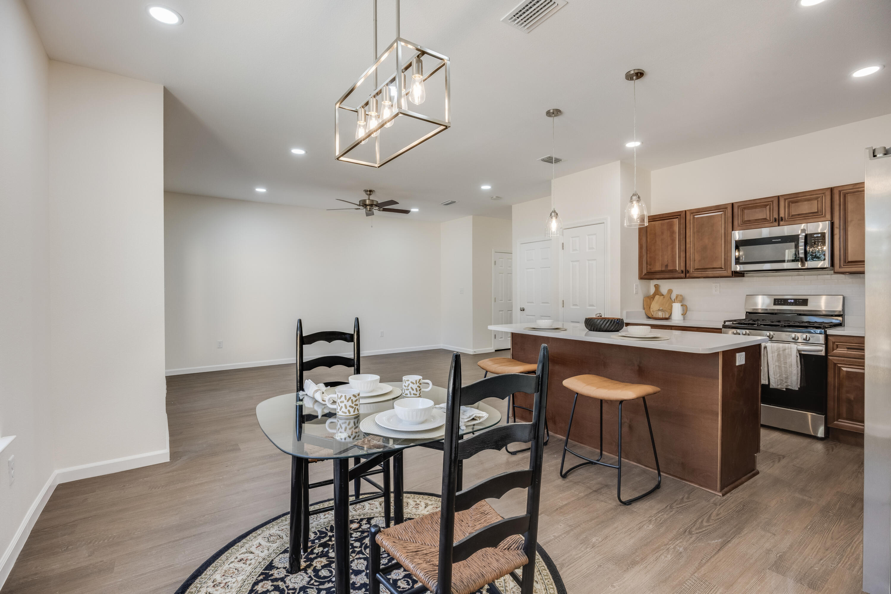 CRESTVIEW - Residential