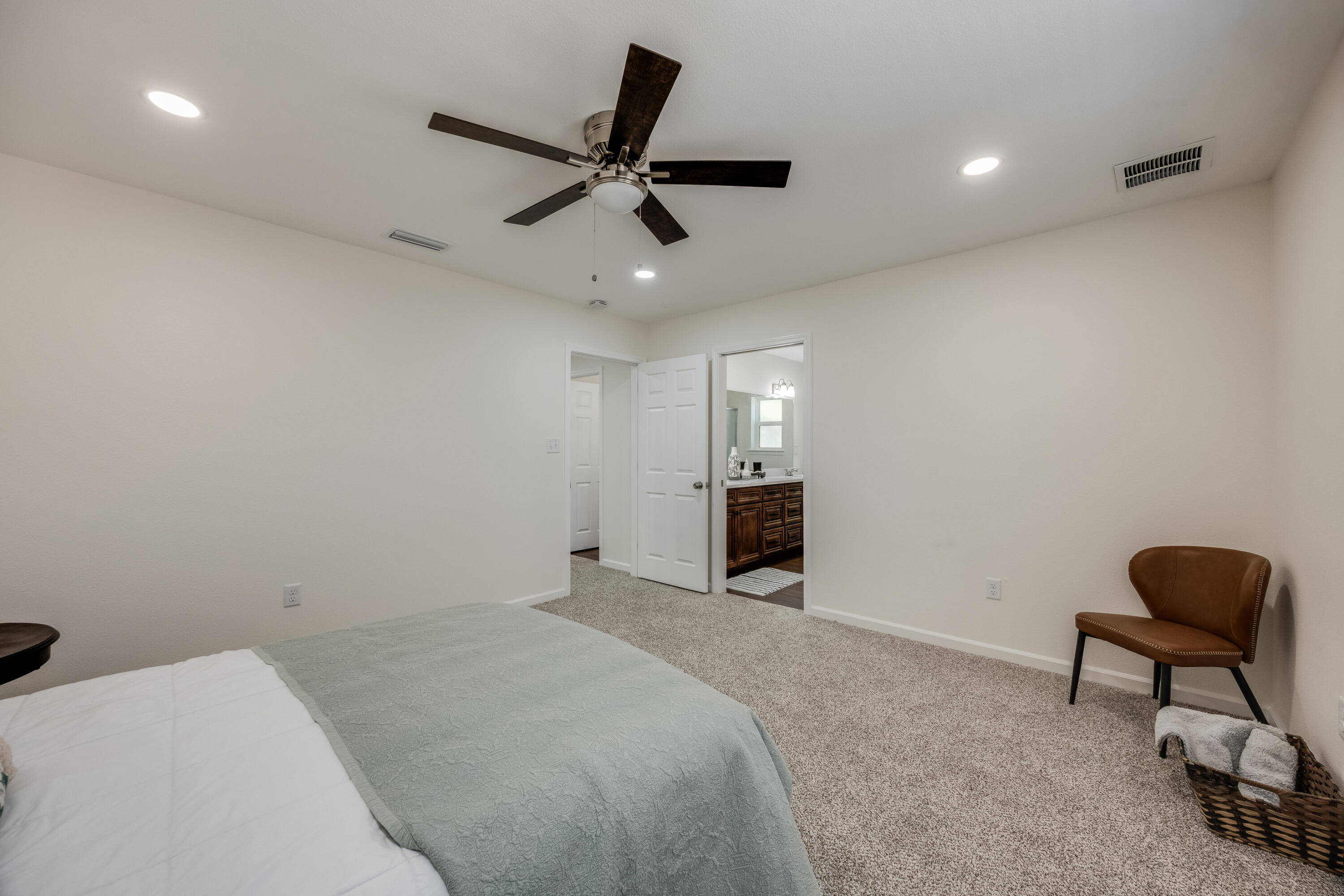 CRESTVIEW - Residential