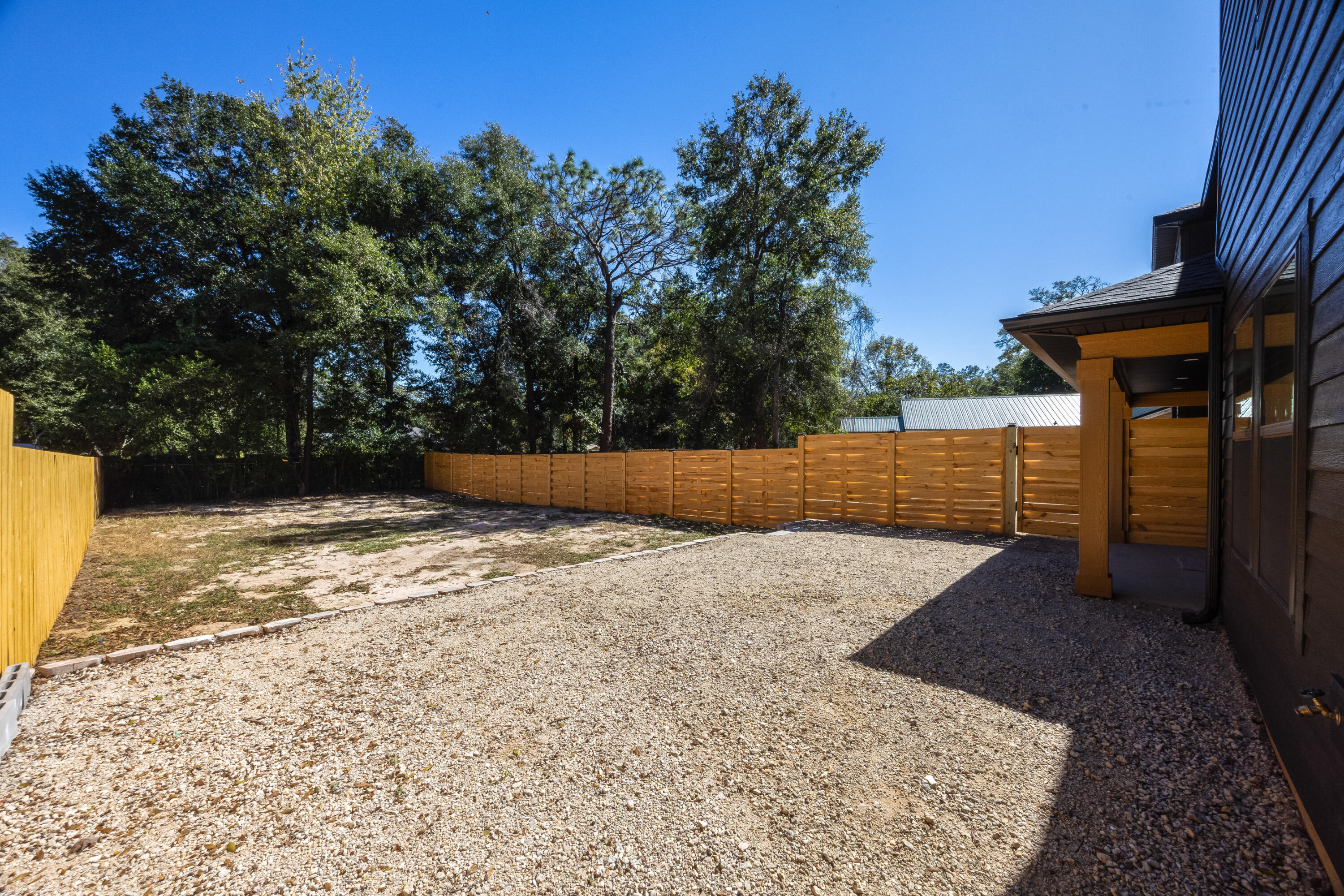 CRESTVIEW - Residential