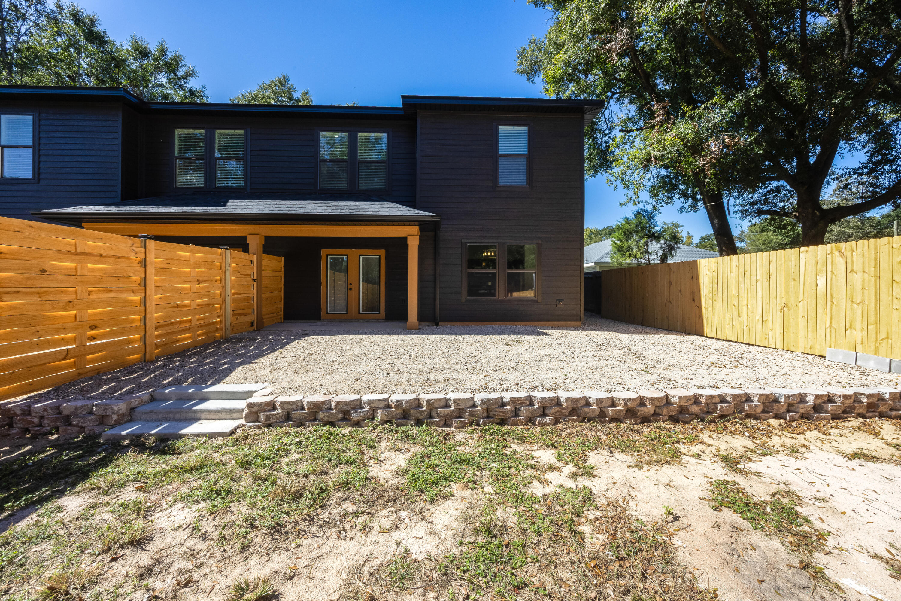 CRESTVIEW - Residential