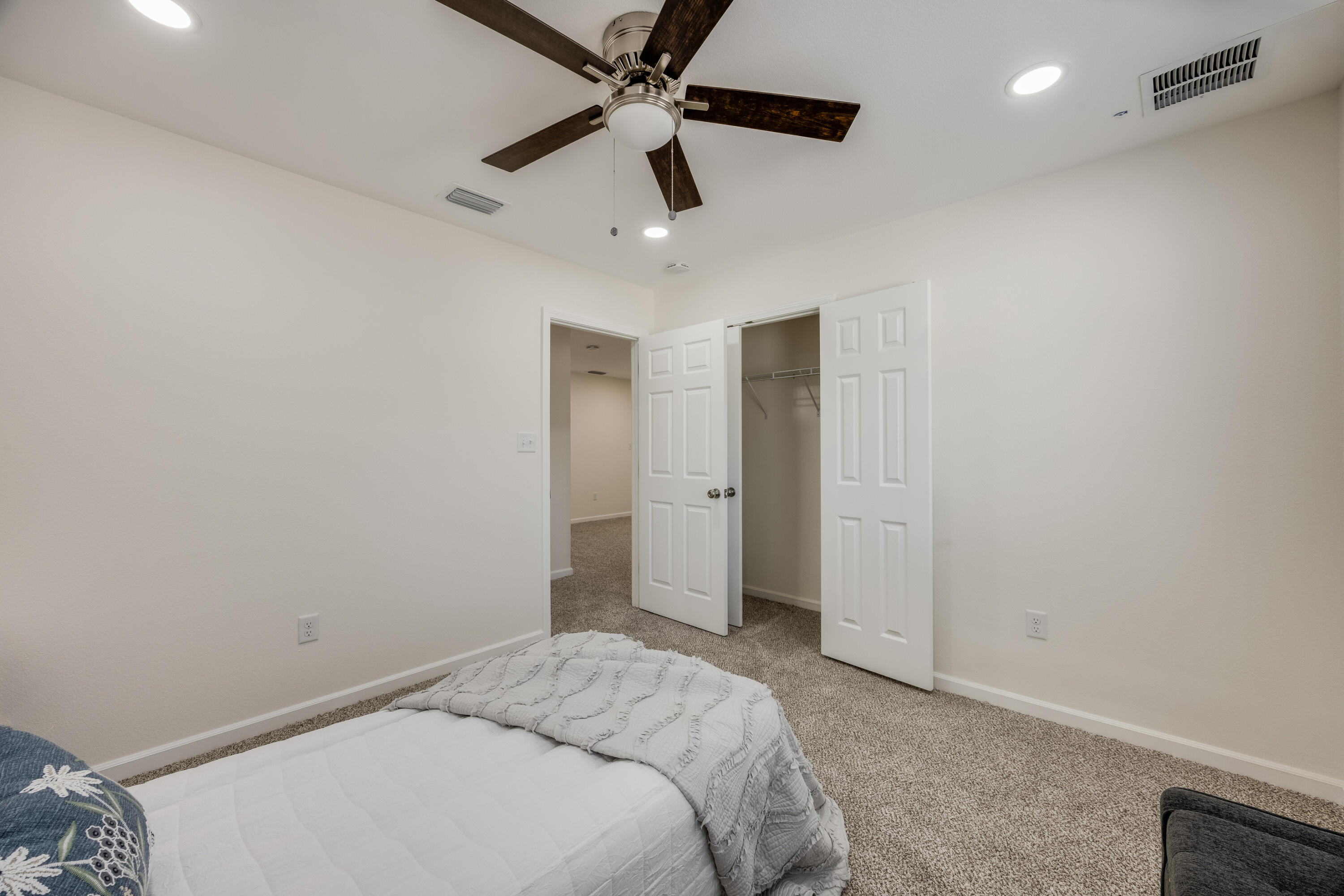 CRESTVIEW - Residential