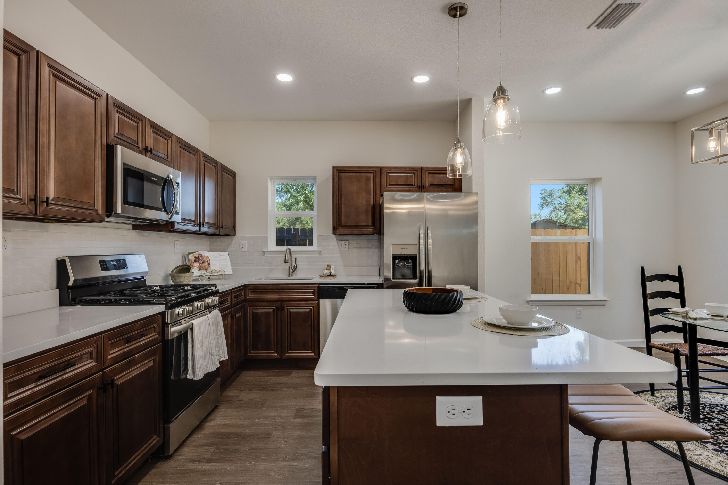 CRESTVIEW - Residential