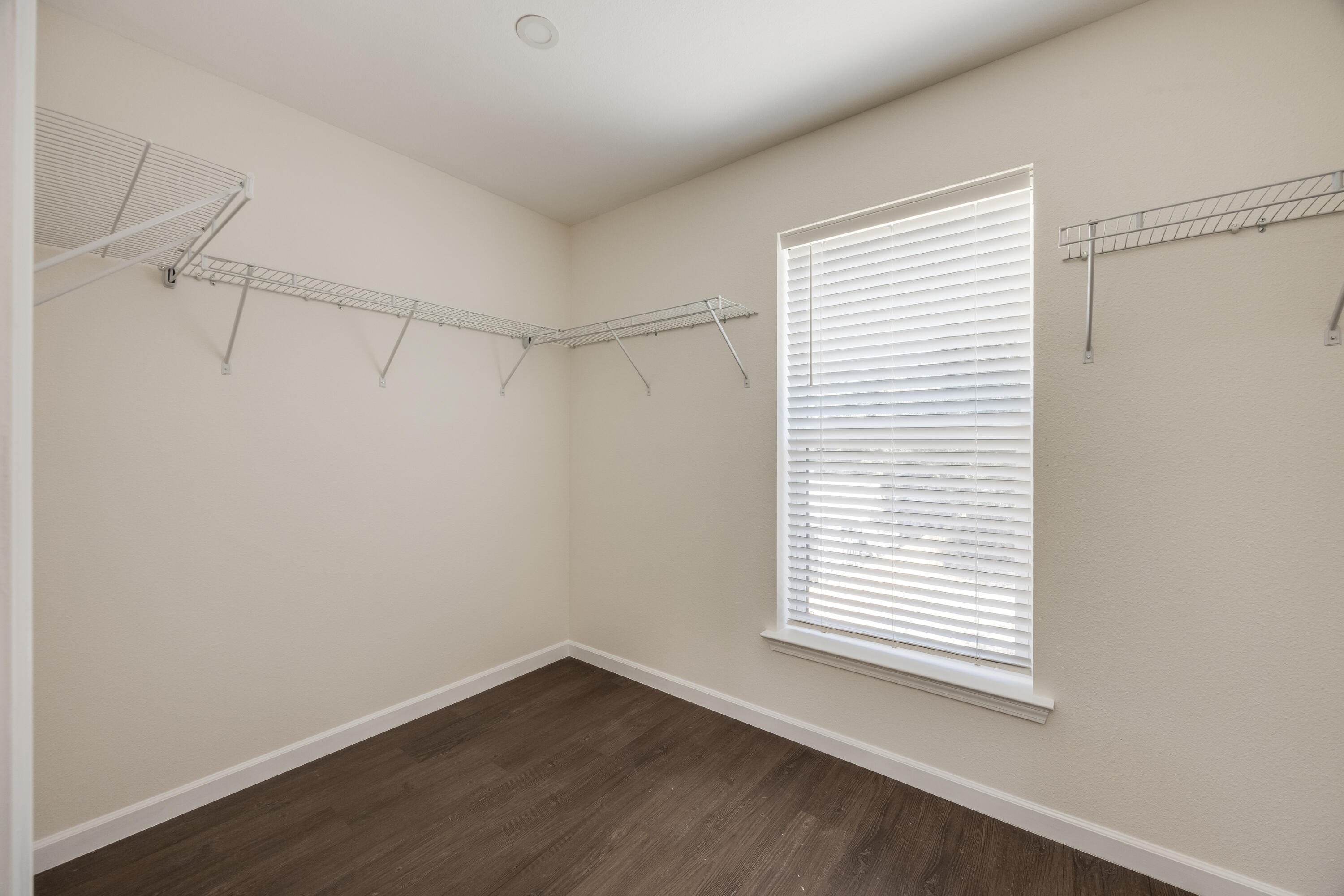CRESTVIEW - Residential