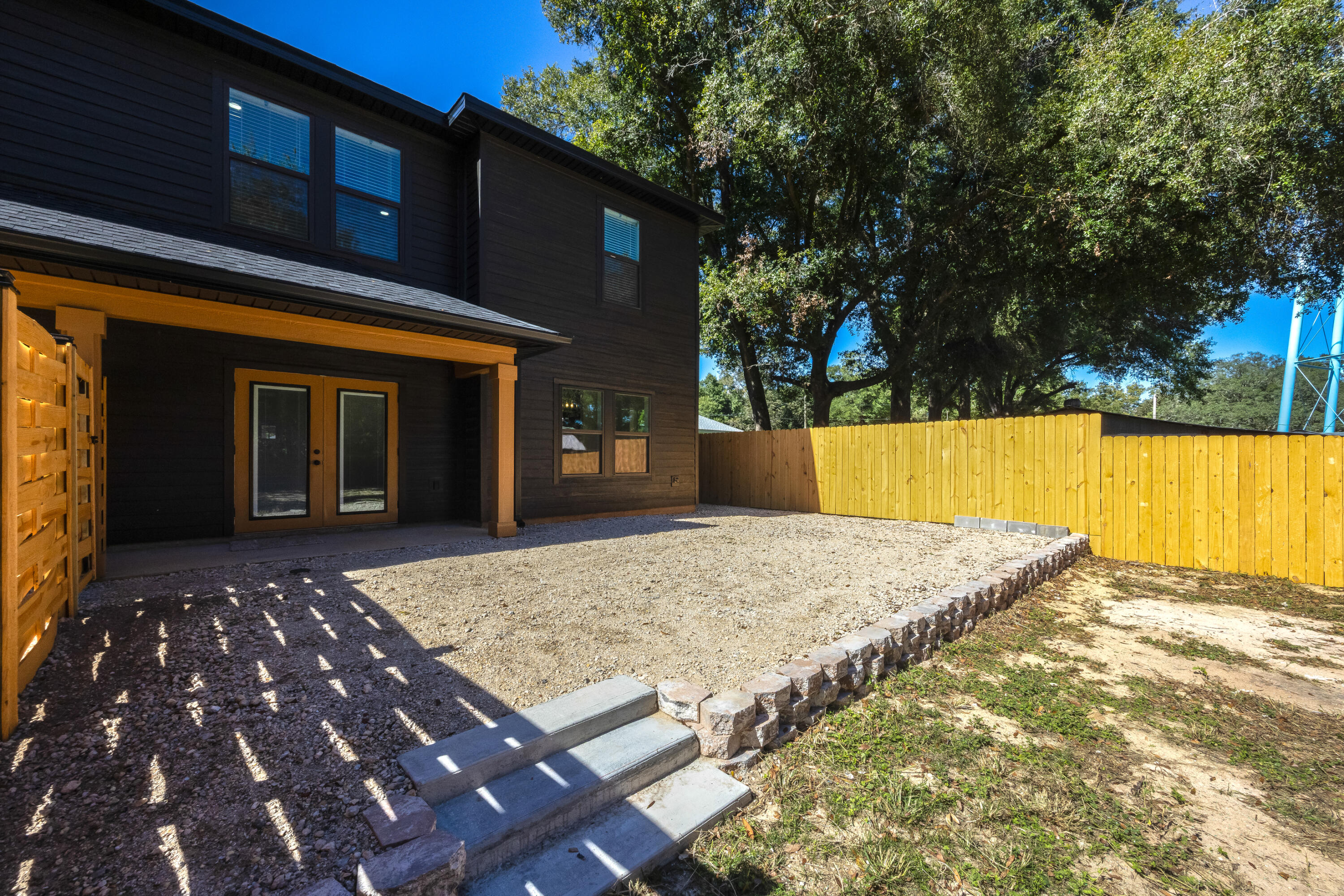 CRESTVIEW - Residential