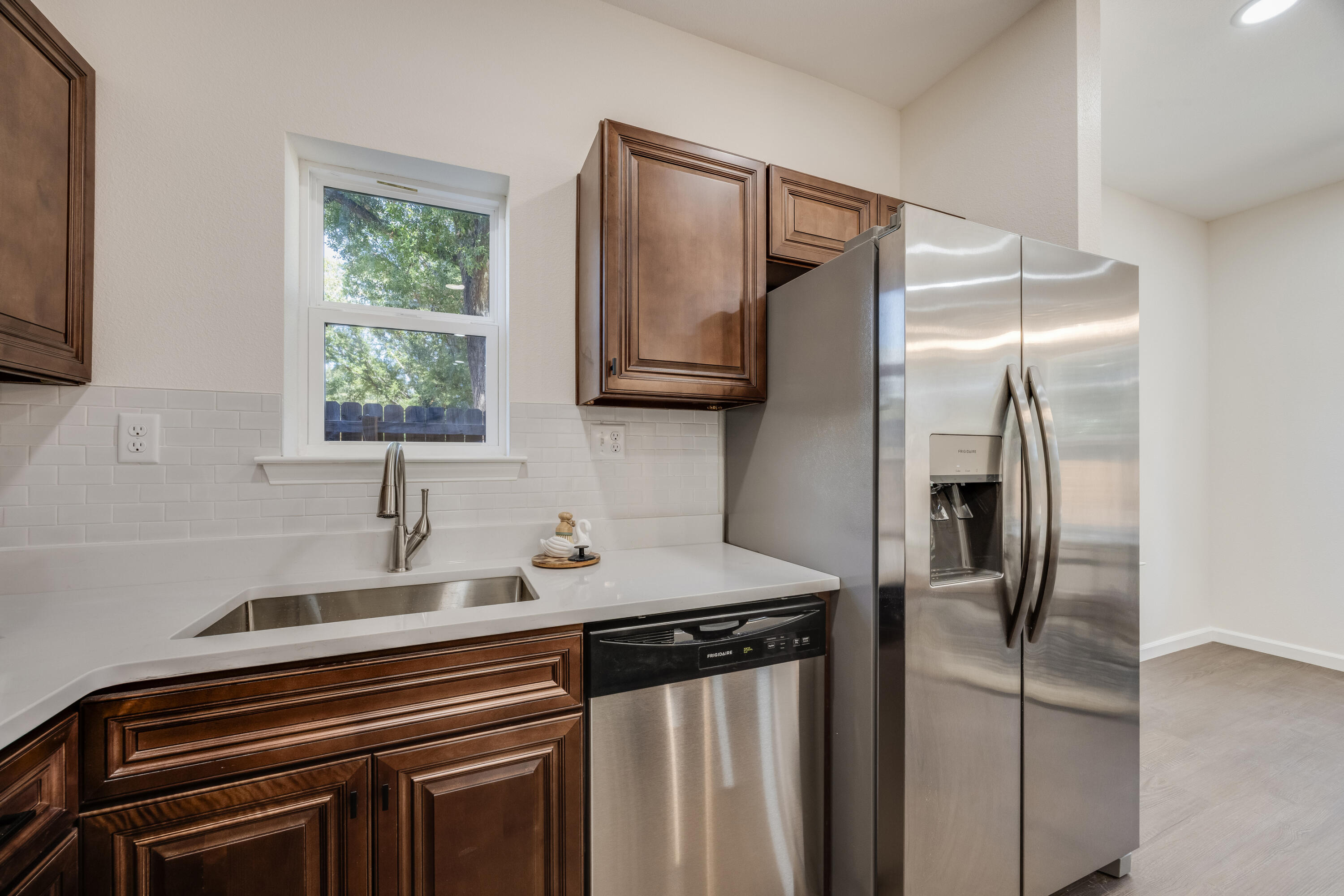 CRESTVIEW - Residential
