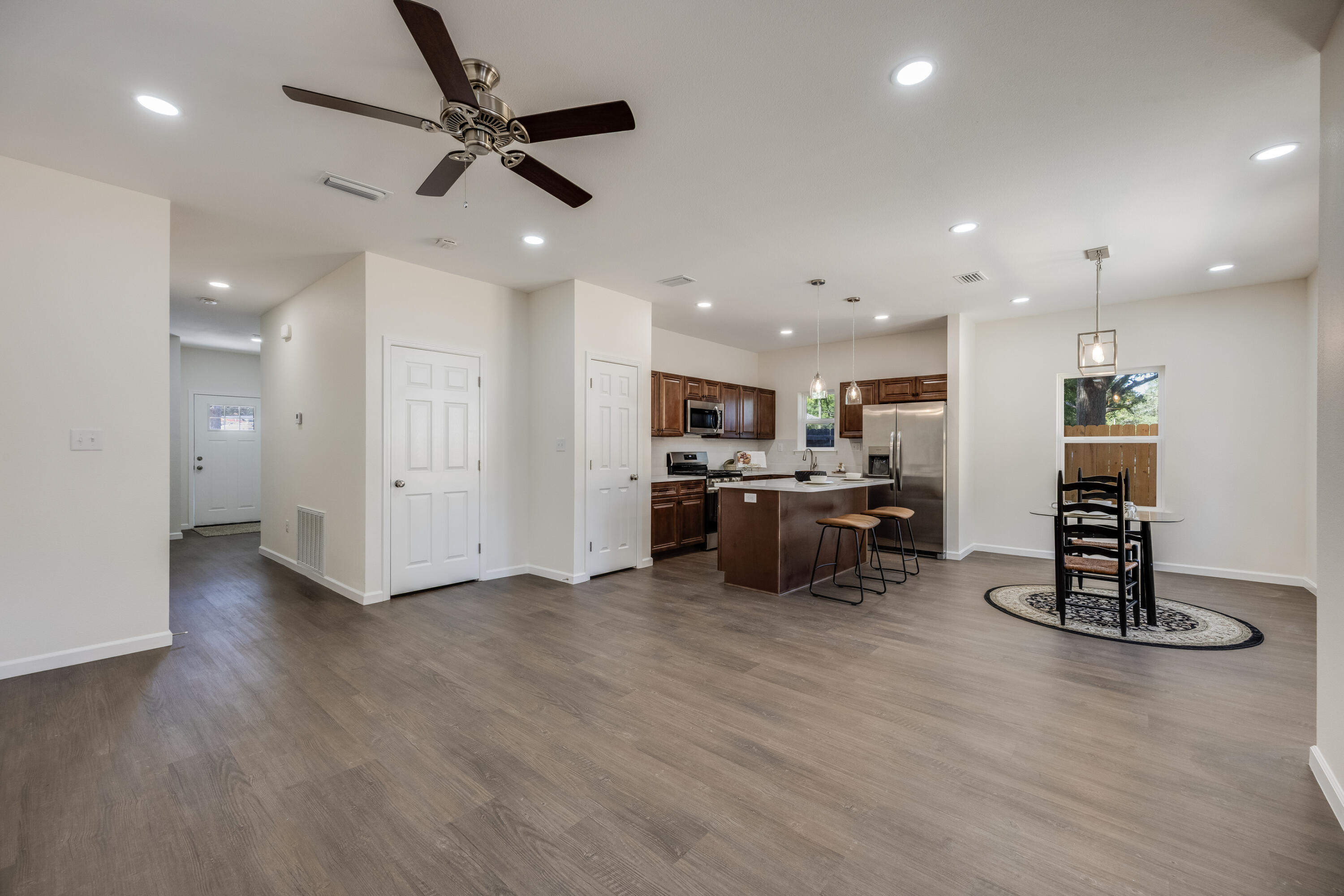 CRESTVIEW - Residential