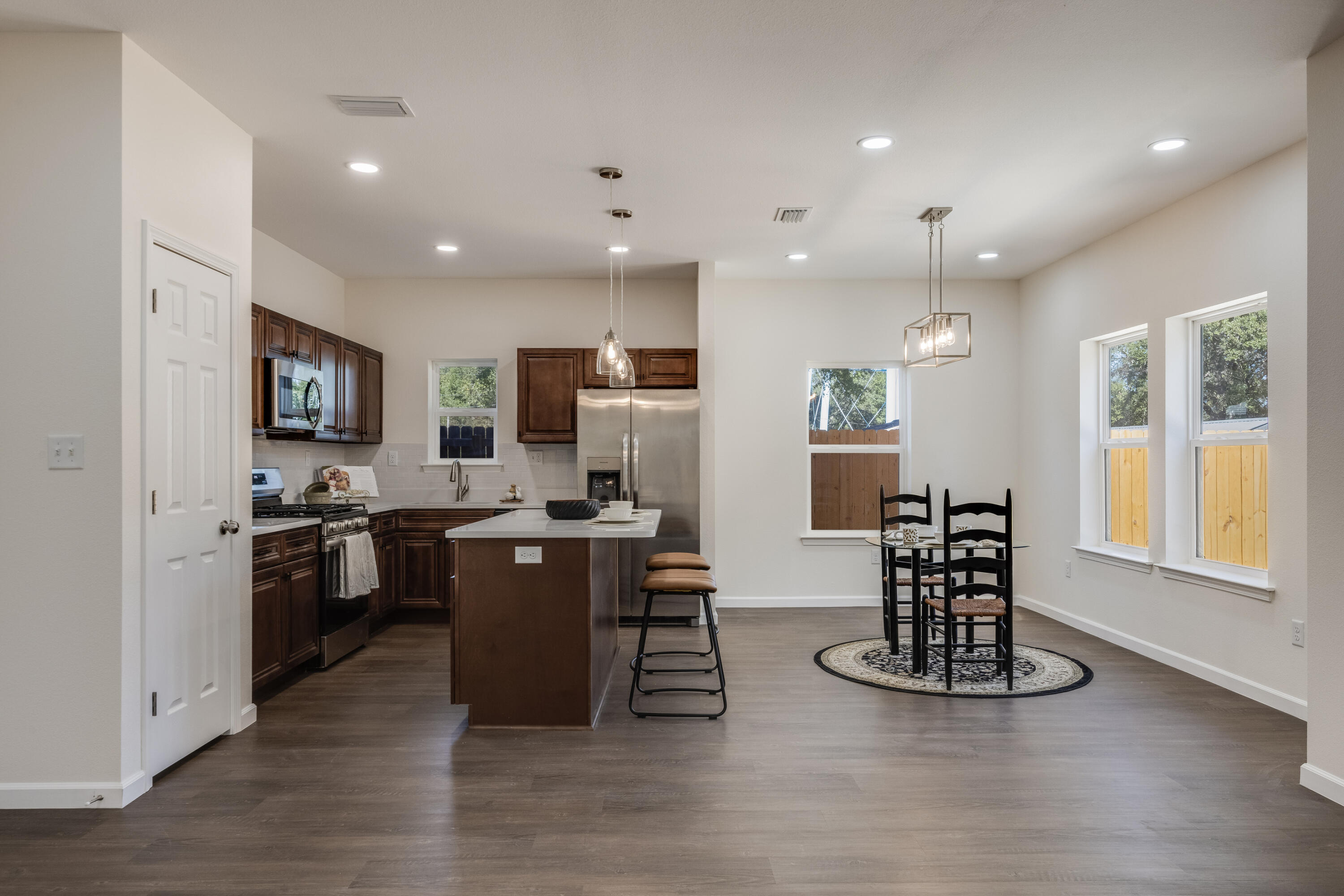 CRESTVIEW - Residential