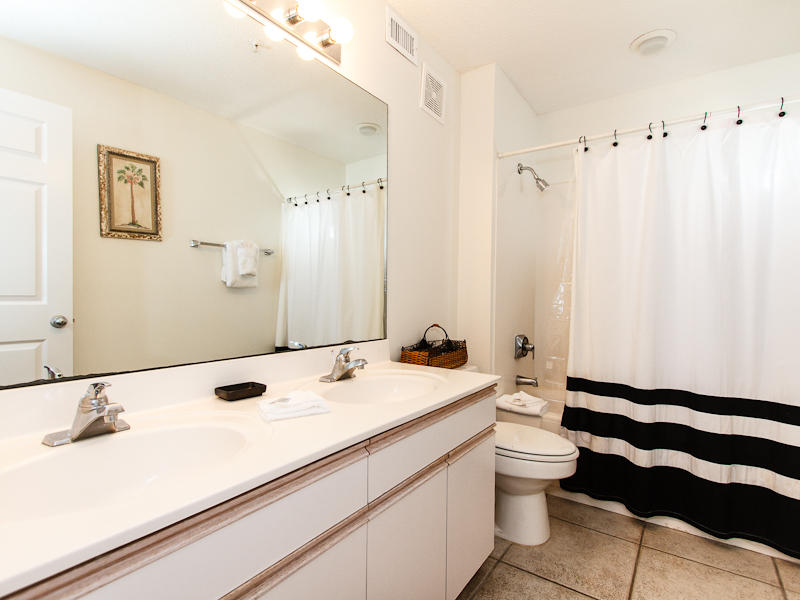 PALMS CONDO - Residential