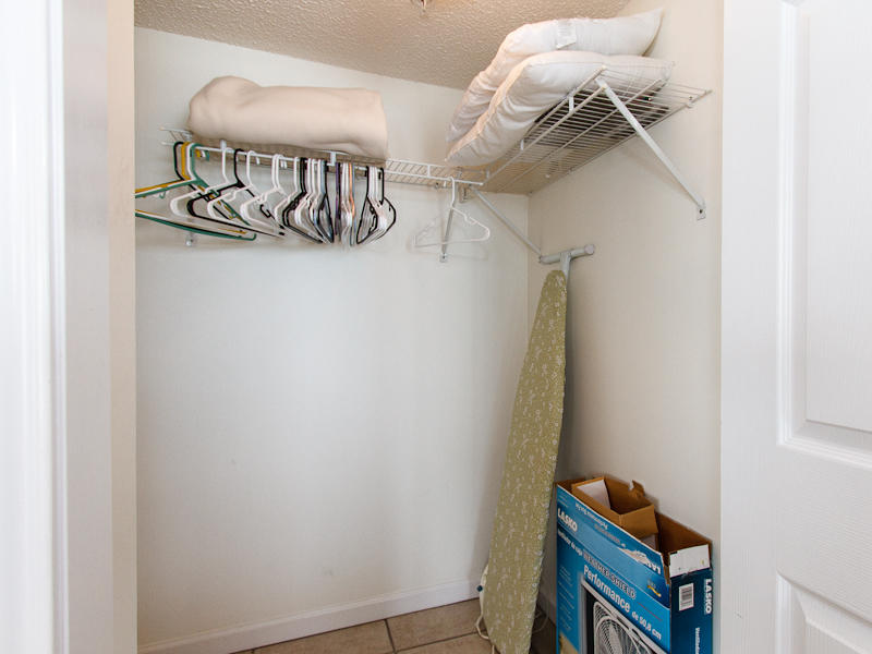 PALMS CONDO - Residential