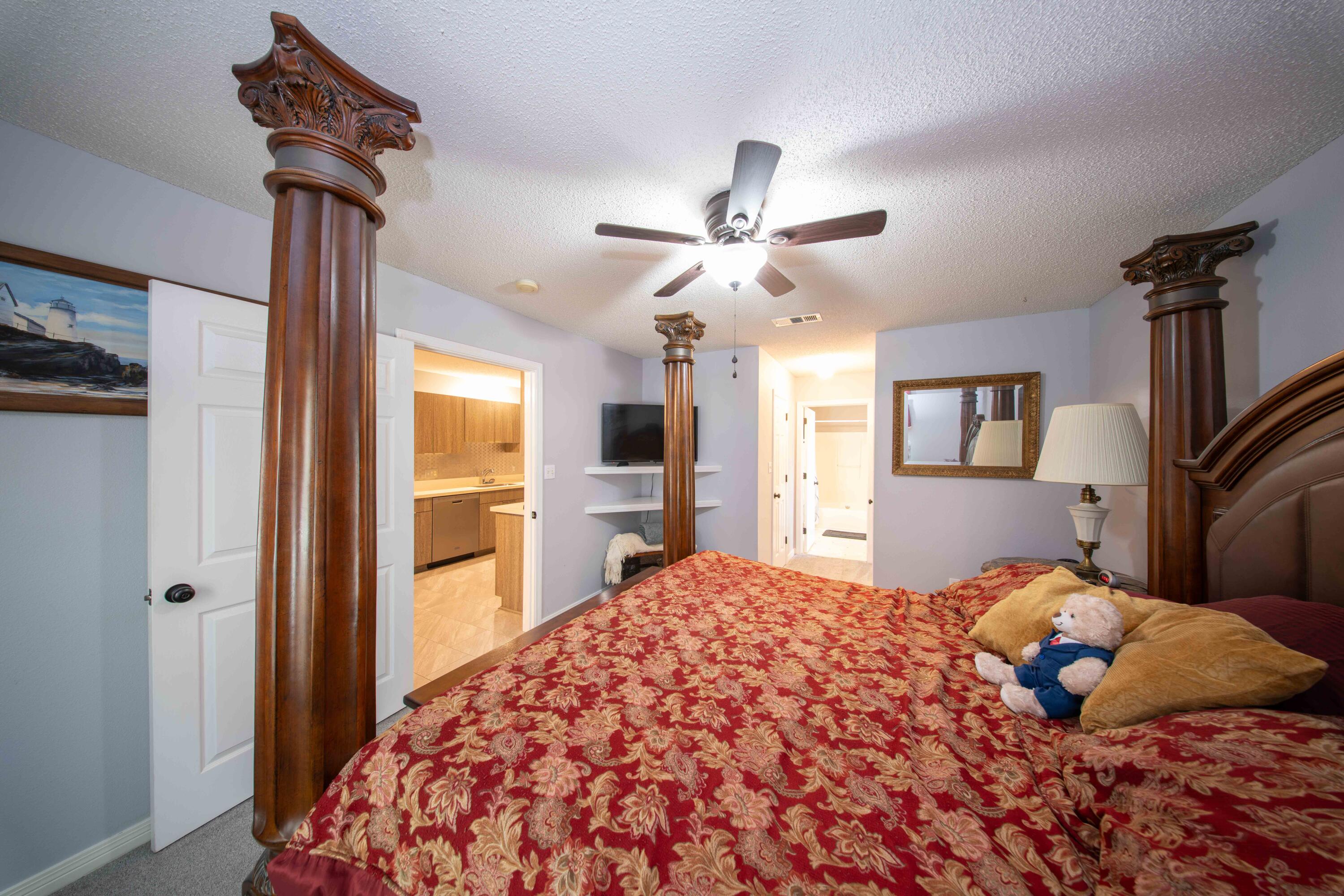HOLLEY SHORES - Residential