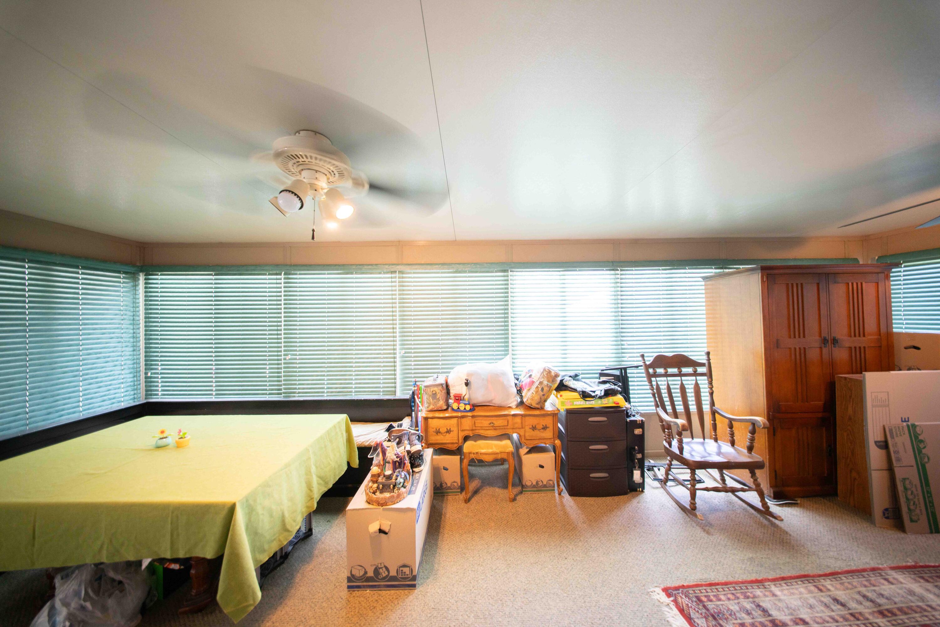 HOLLEY SHORES - Residential