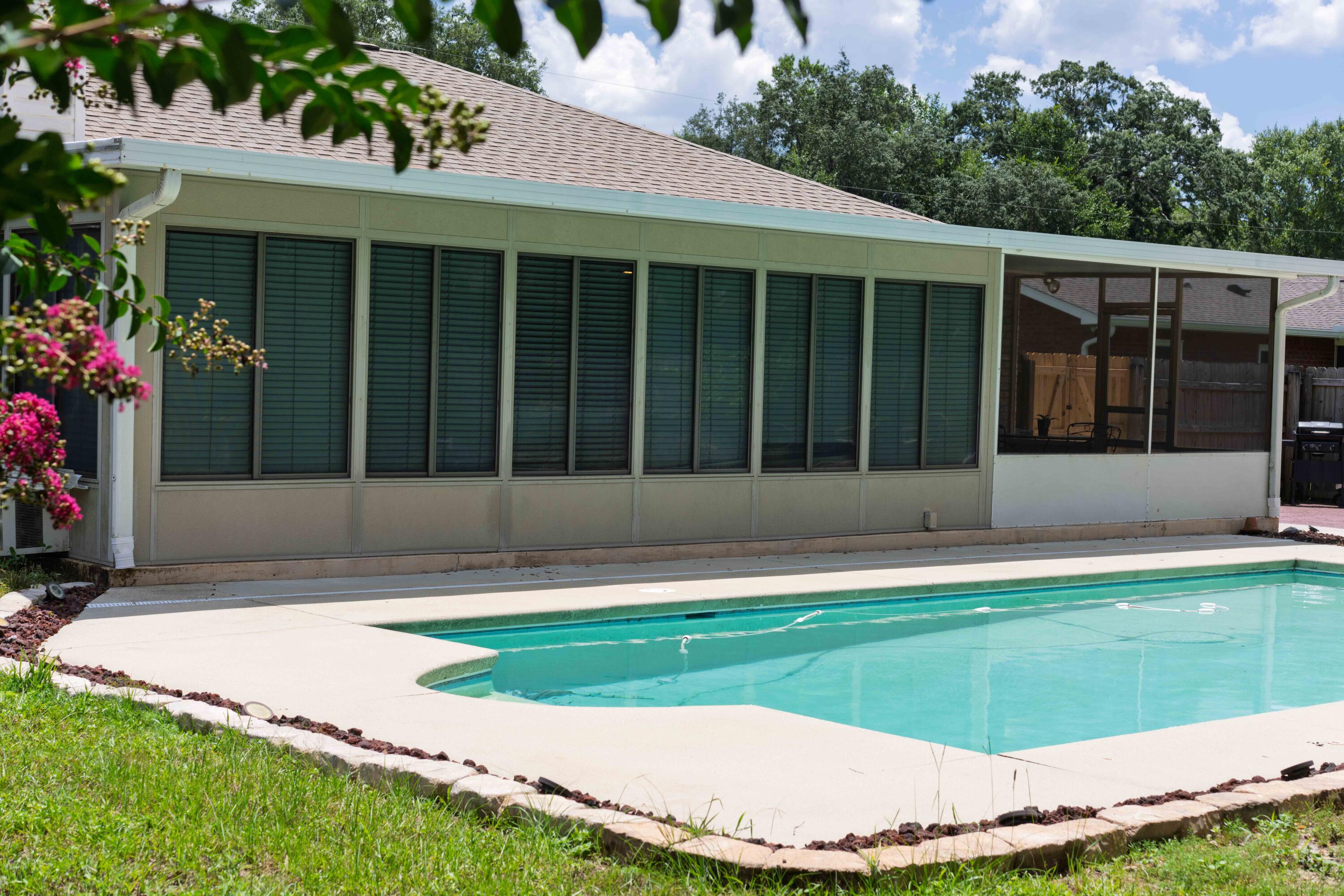 HOLLEY SHORES - Residential