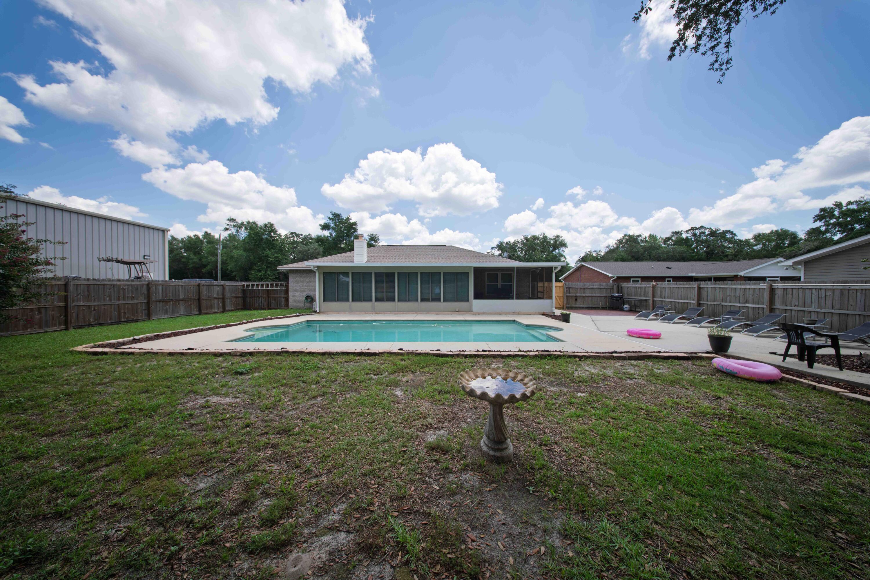 HOLLEY SHORES - Residential
