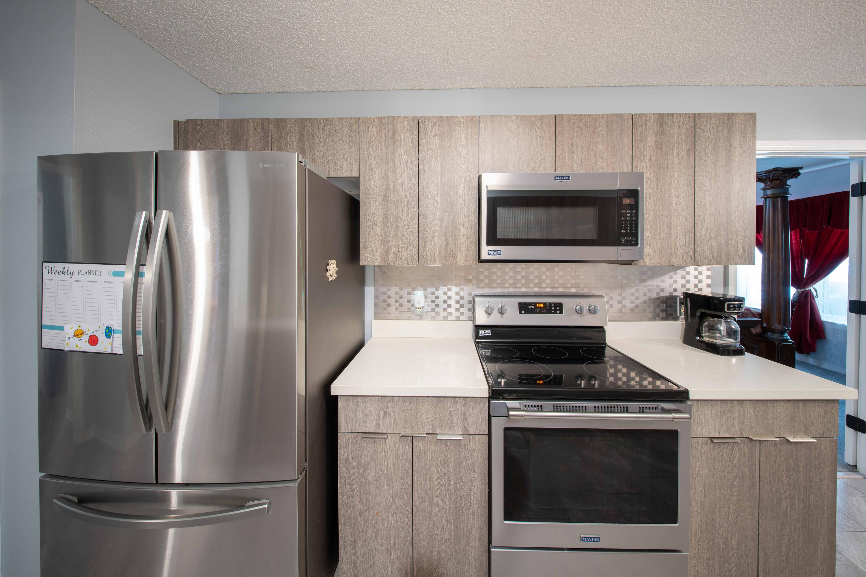 HOLLEY SHORES - Residential