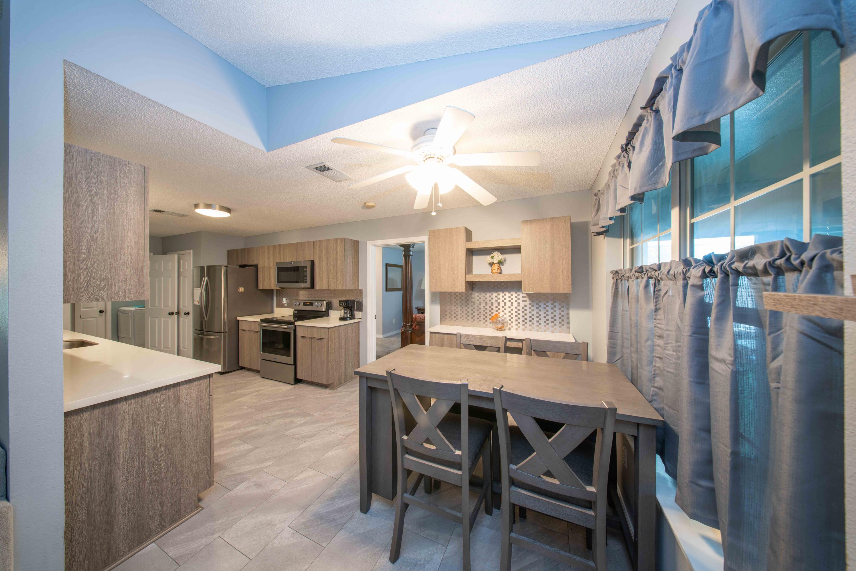 HOLLEY SHORES - Residential