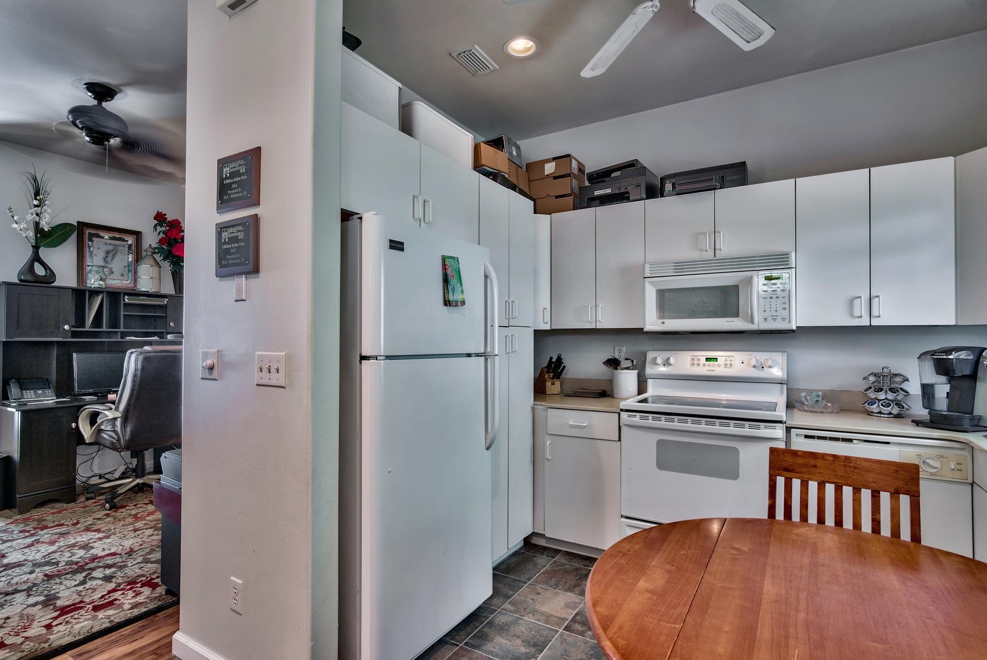 SEAGROVE VILLAGE 6TH ADD - Residential