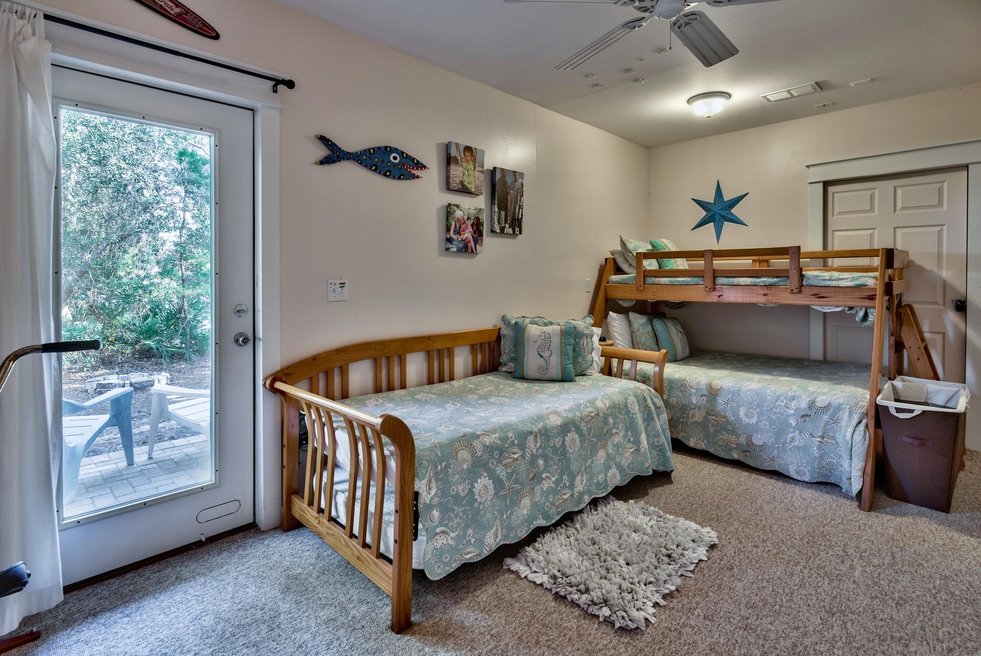 SEAGROVE VILLAGE 6TH ADD - Residential