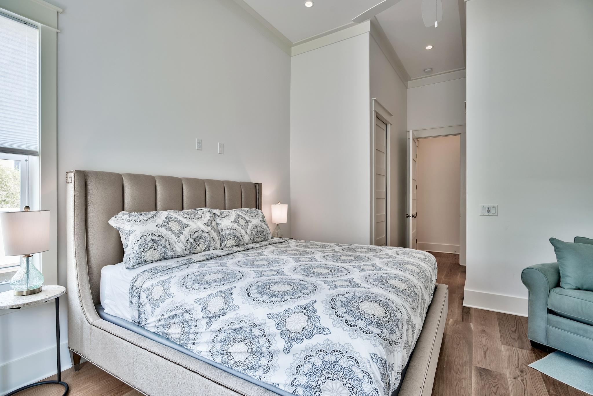 SEAGROVE 1ST ADDN - Residential