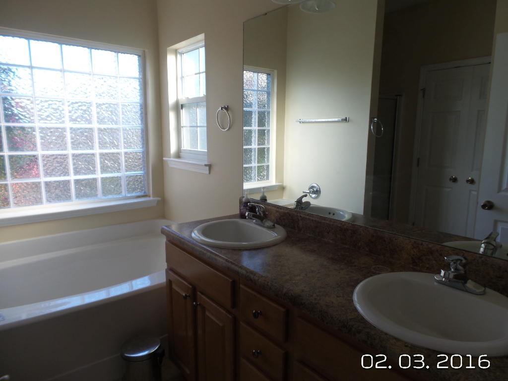 WILDWOOD GABLES - Residential Lease