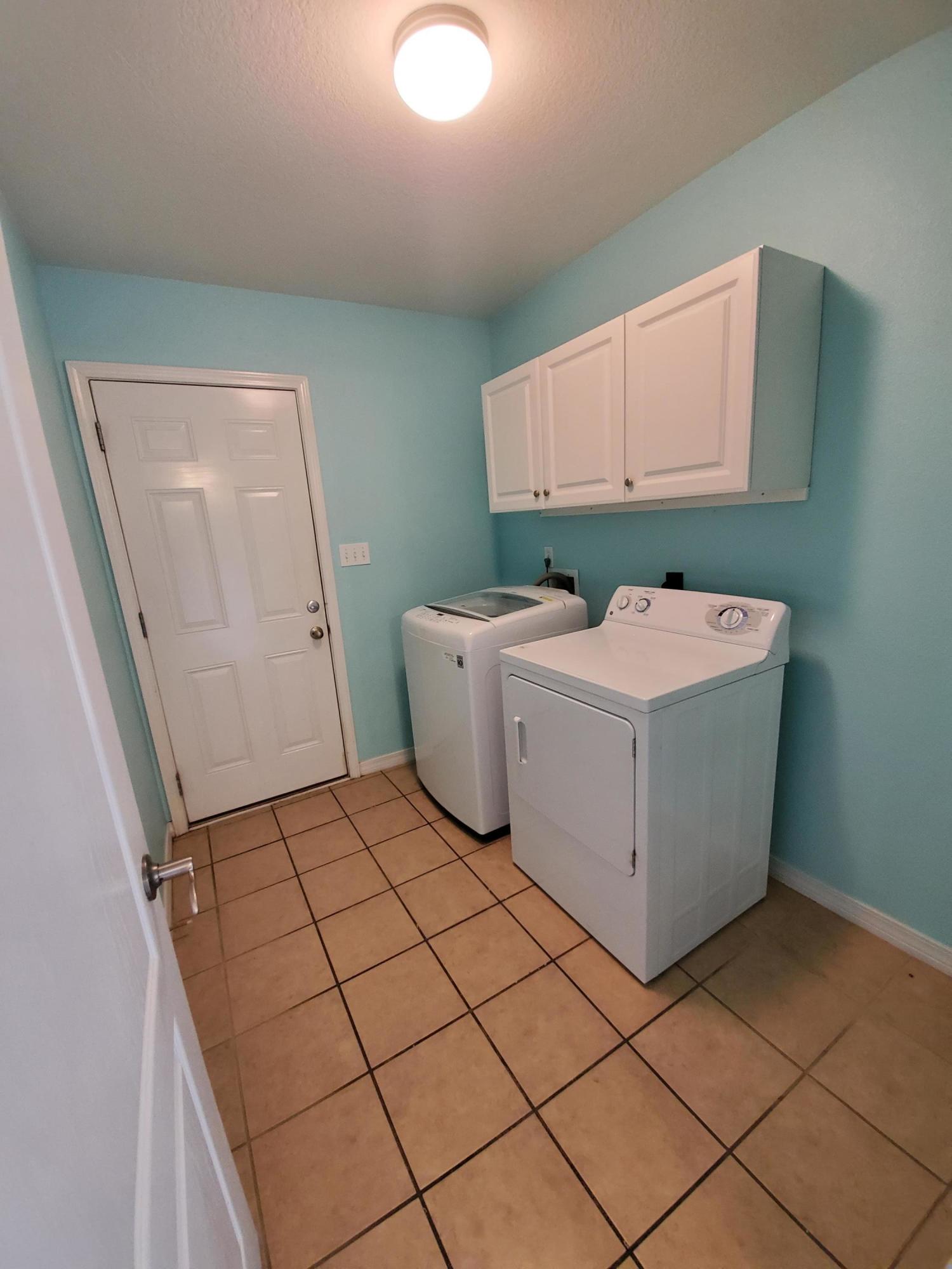 DRIFTWOOD ESTATES 1B - Residential