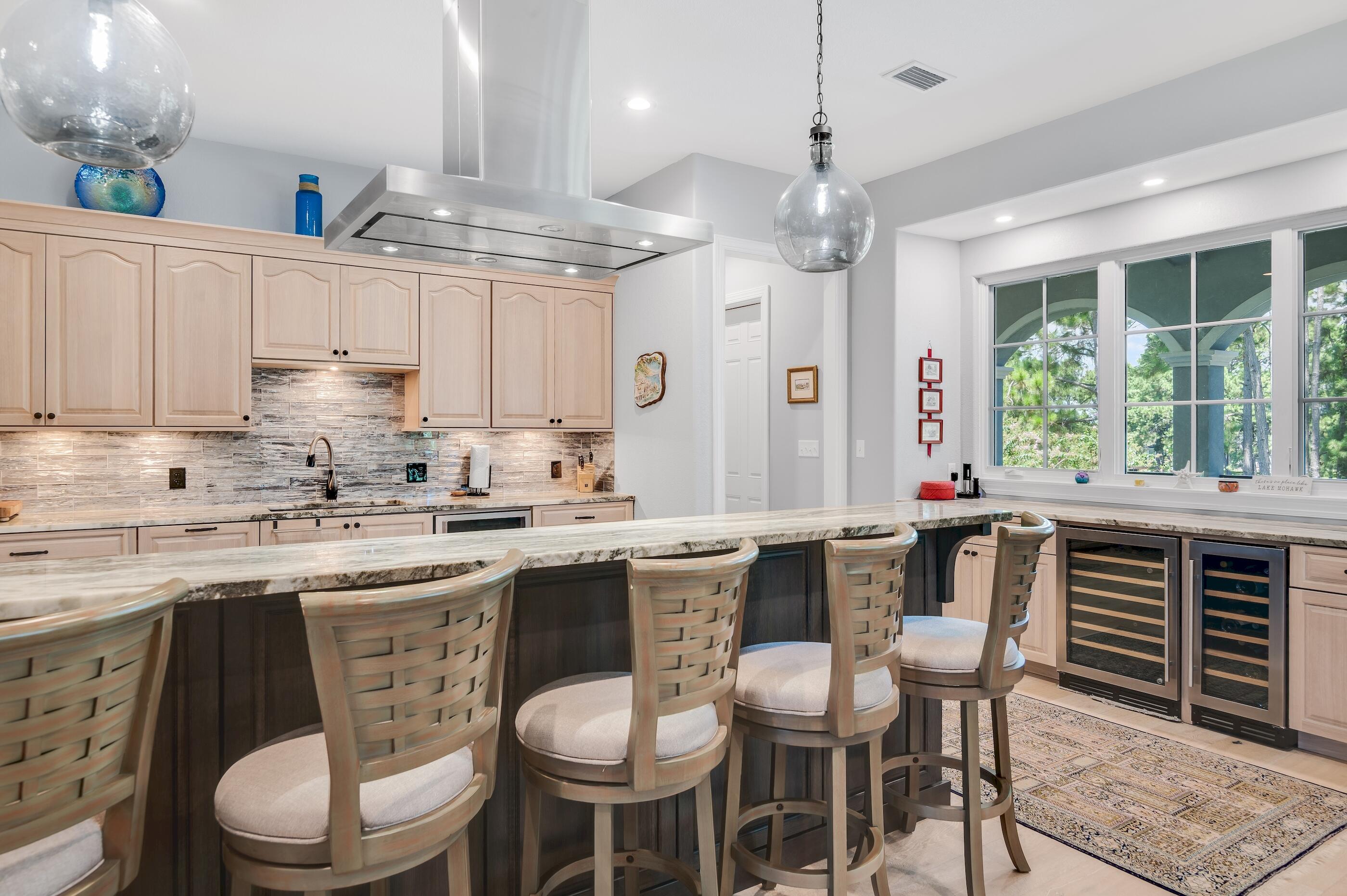 COUNTRY CLUB HILLS - Residential