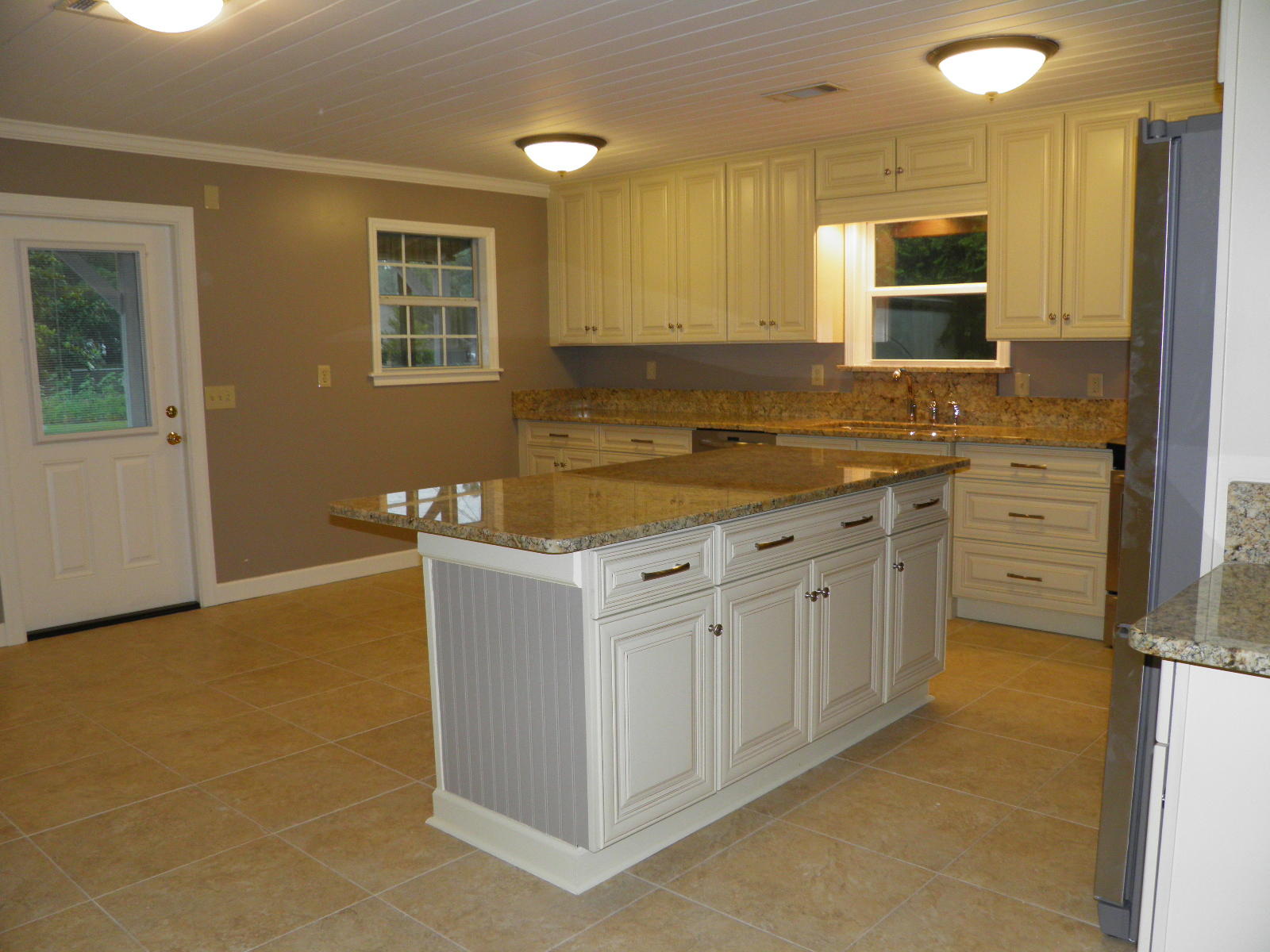 NO RECORDED SUBDIVISION - Residential Lease