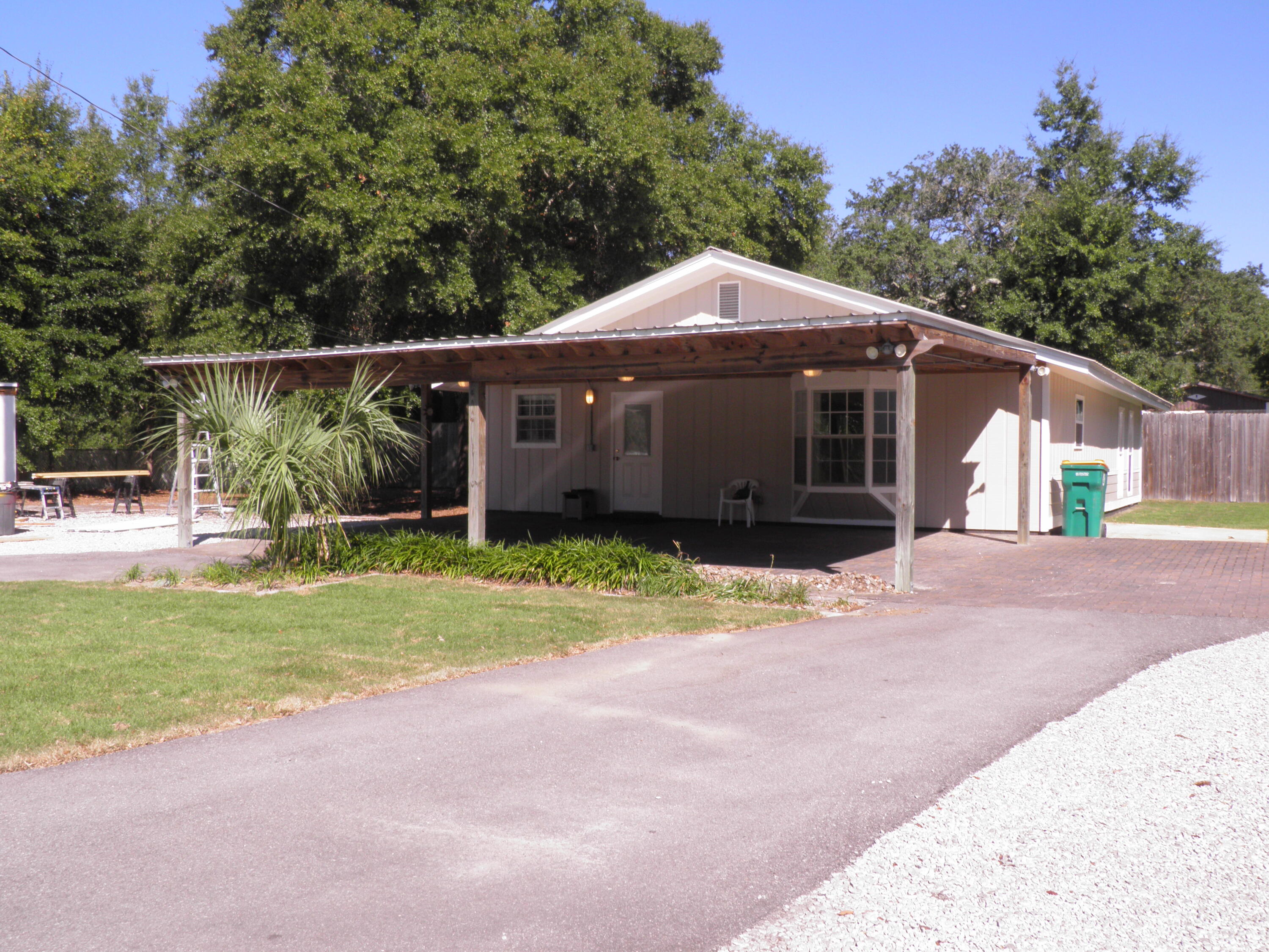NO RECORDED SUBDIVISION - Residential Lease