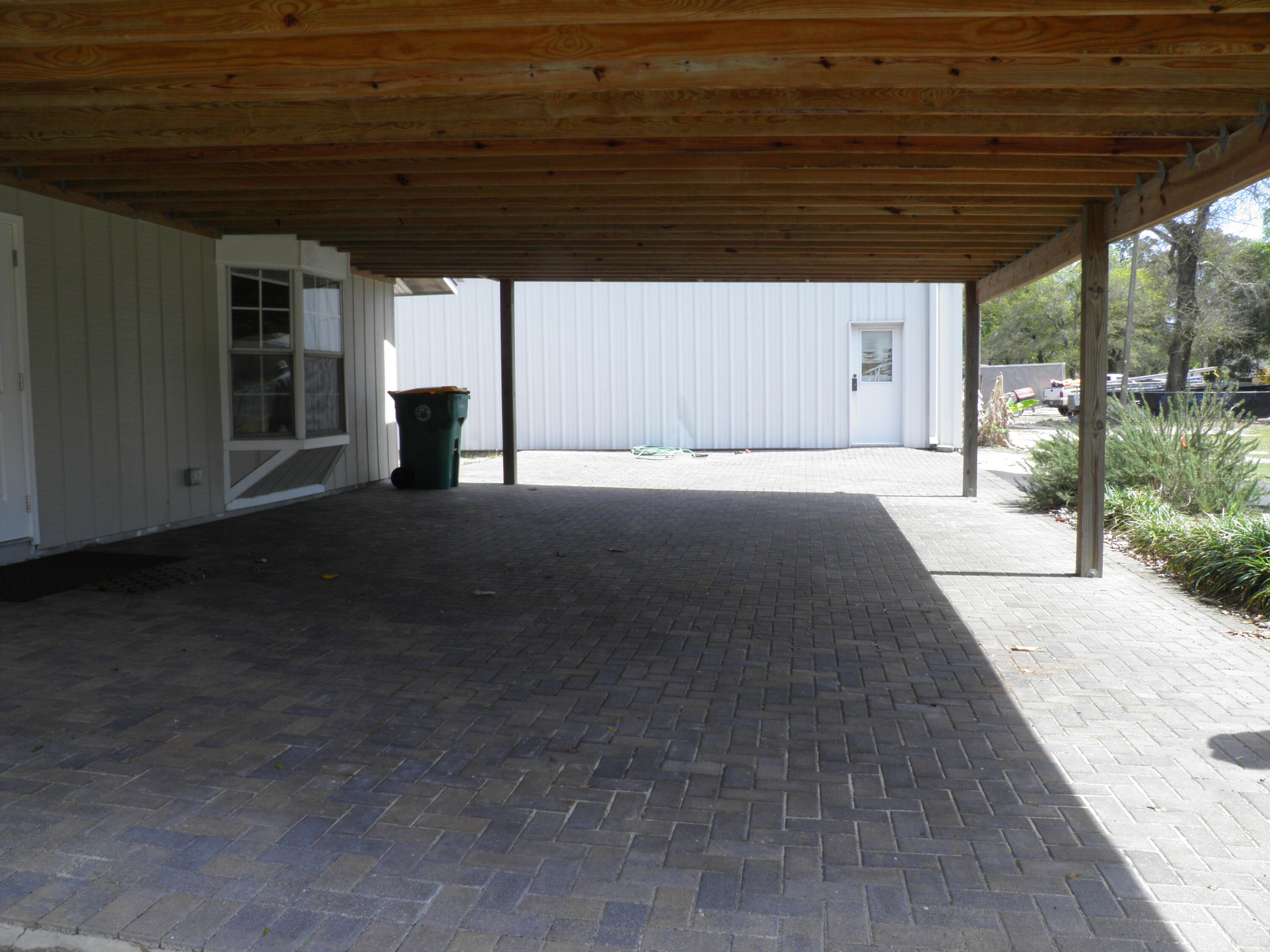 NO RECORDED SUBDIVISION - Residential Lease