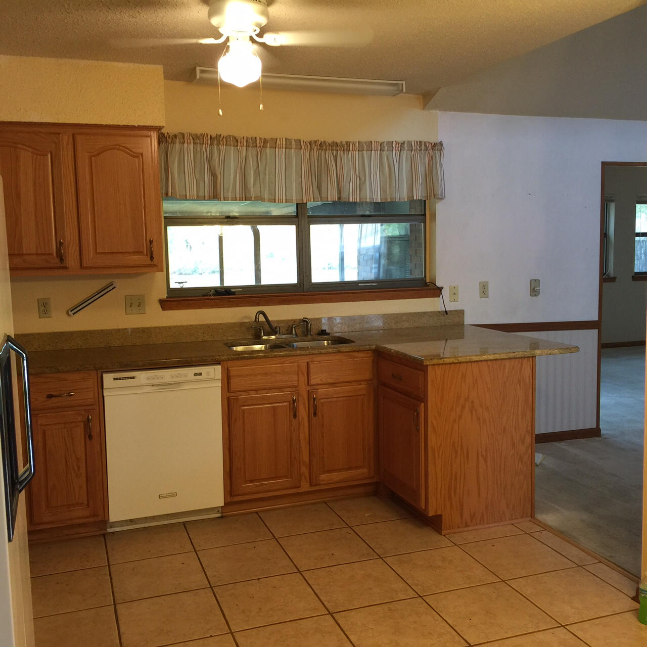 LAKEVIEW ESTATES - Residential