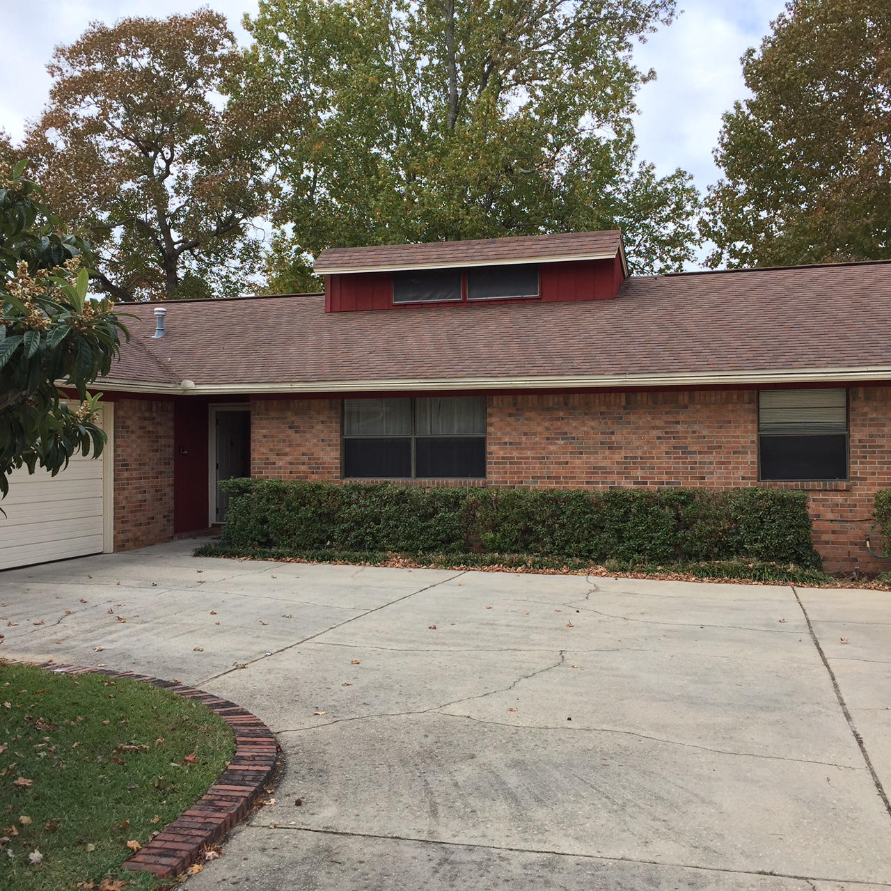 LAKEVIEW ESTATES - Residential