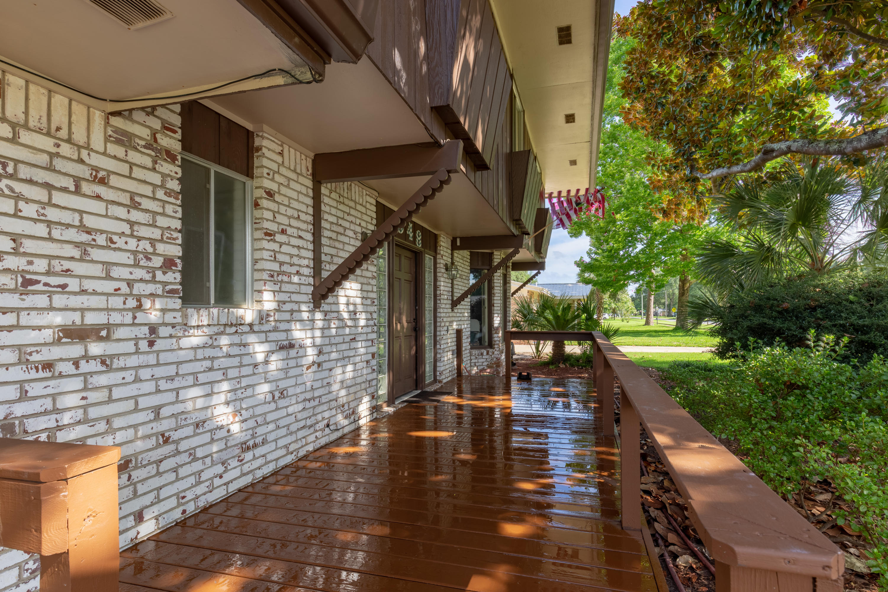 COUNTRY CLUB ESTATES 1ST ADDN - Residential