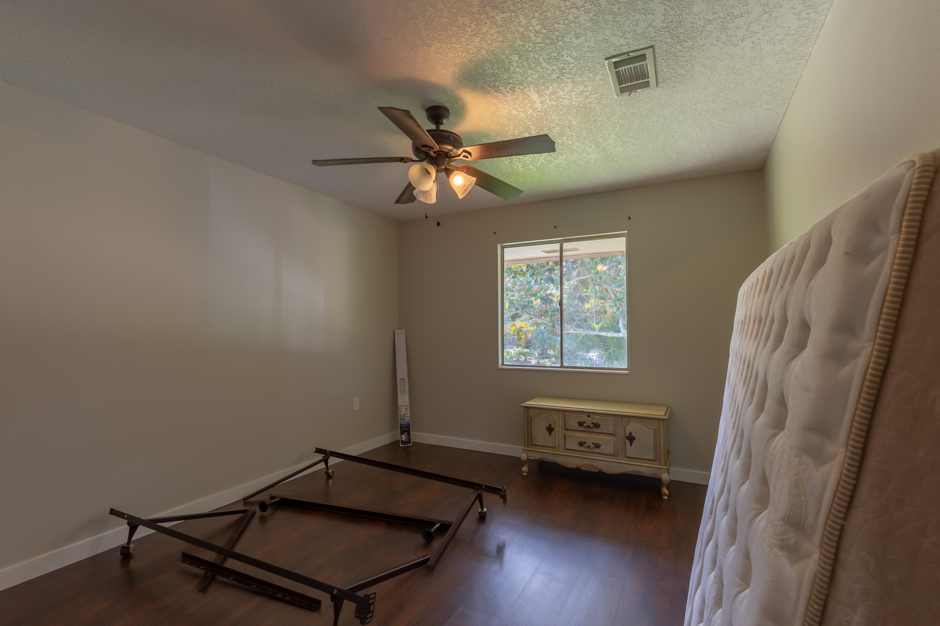 COUNTRY CLUB ESTATES 1ST ADDN - Residential