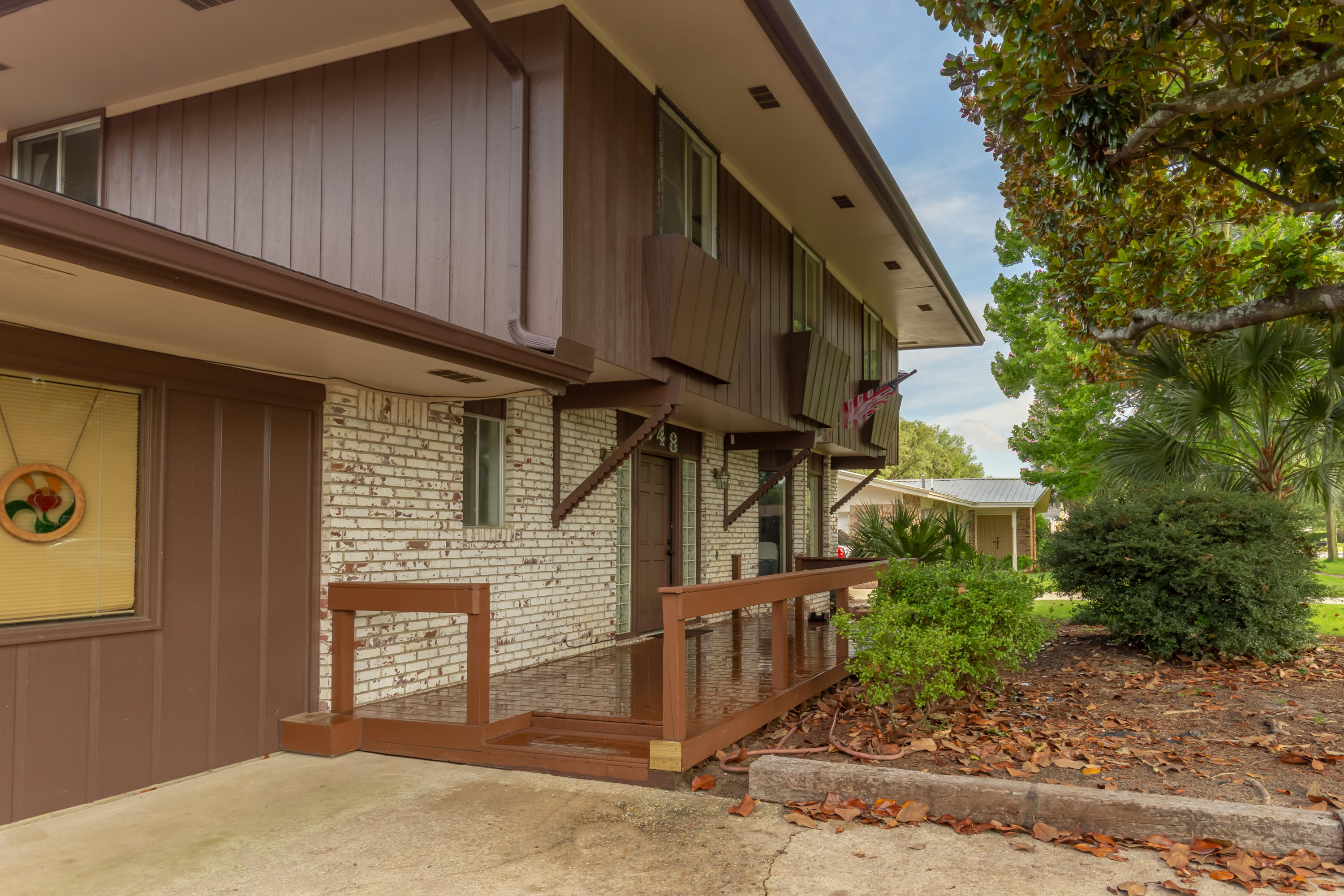 COUNTRY CLUB ESTATES 1ST ADDN - Residential