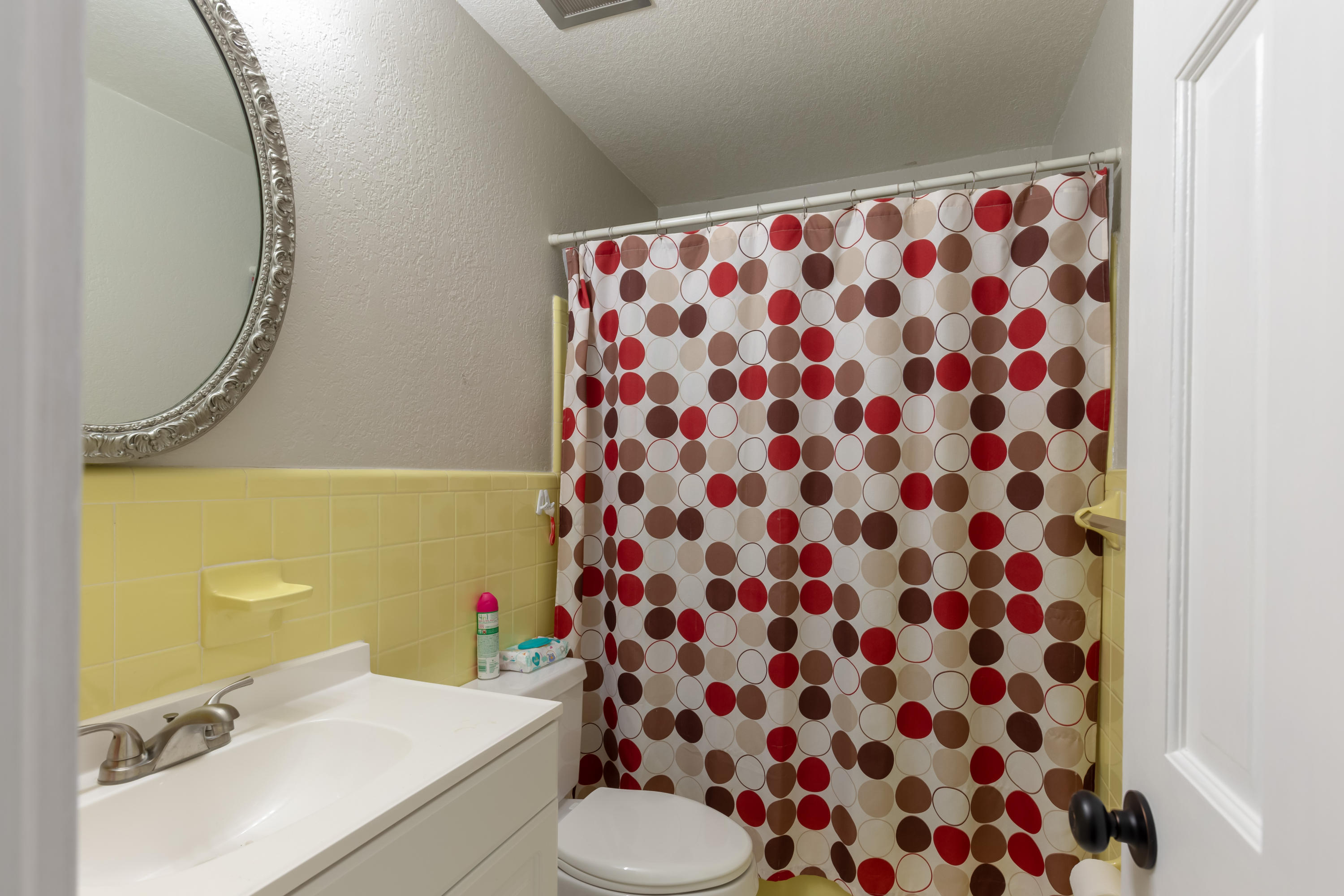 COUNTRY CLUB ESTATES 1ST ADDN - Residential