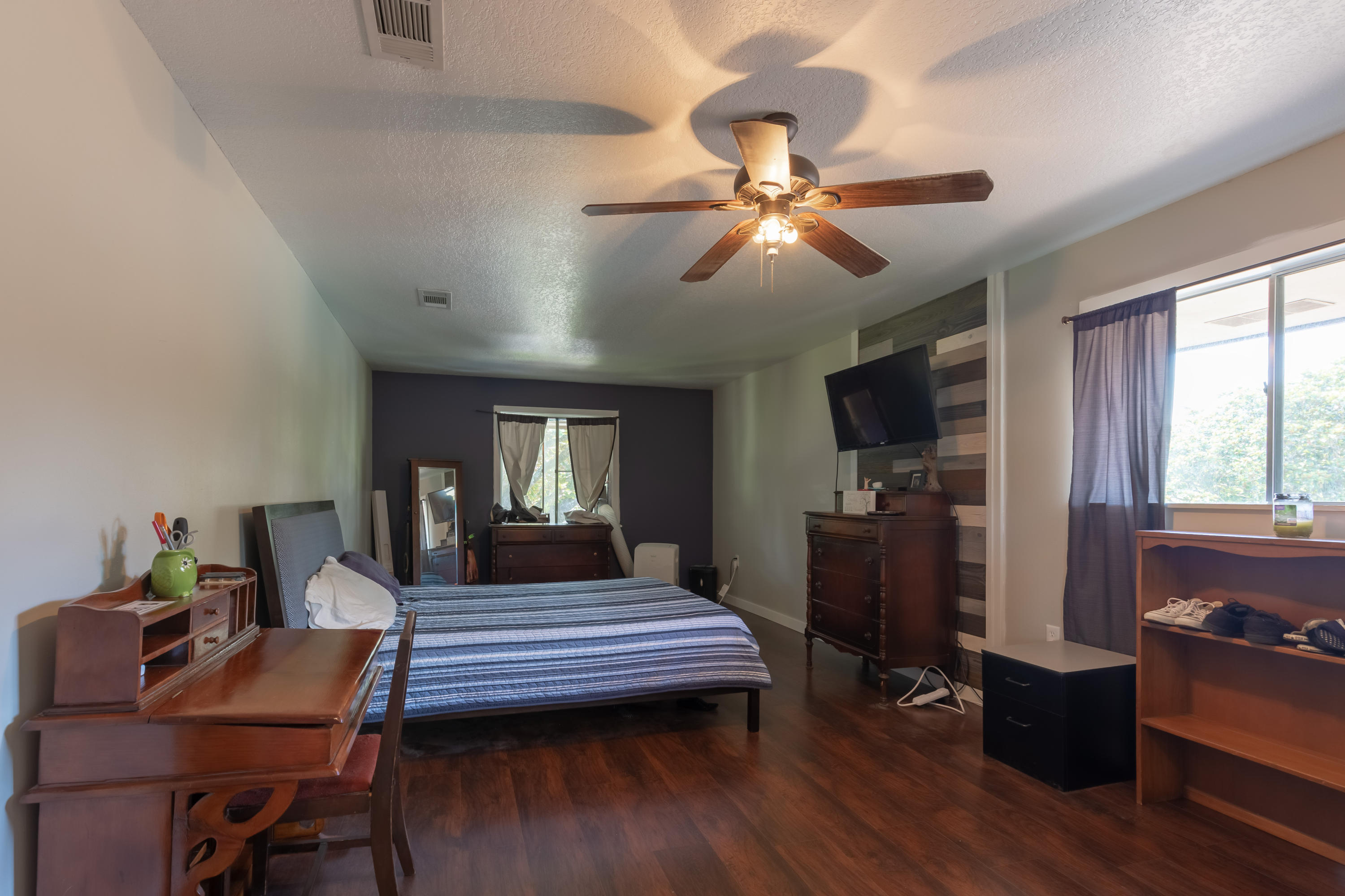 COUNTRY CLUB ESTATES 1ST ADDN - Residential