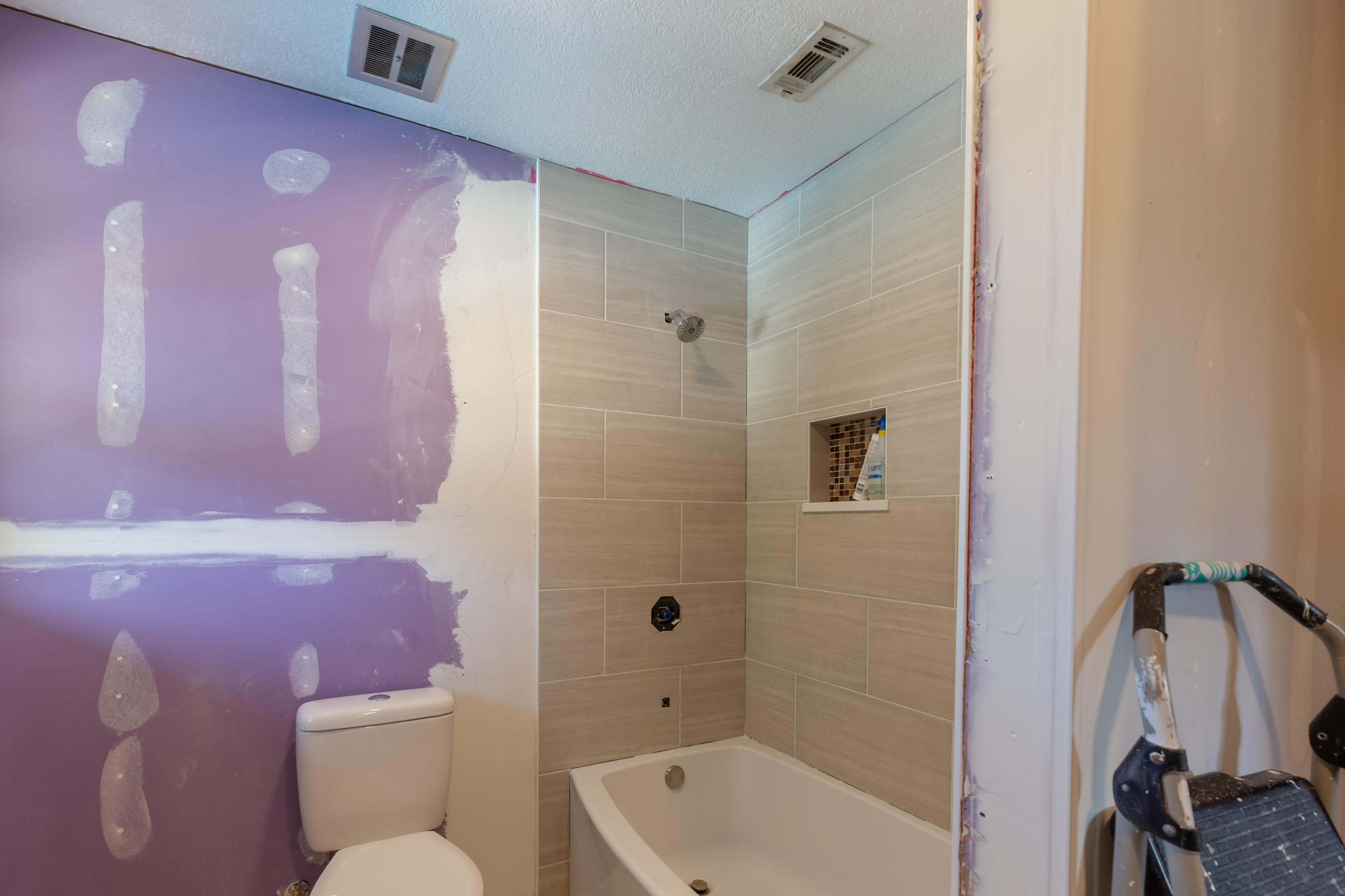 COUNTRY CLUB ESTATES 1ST ADDN - Residential