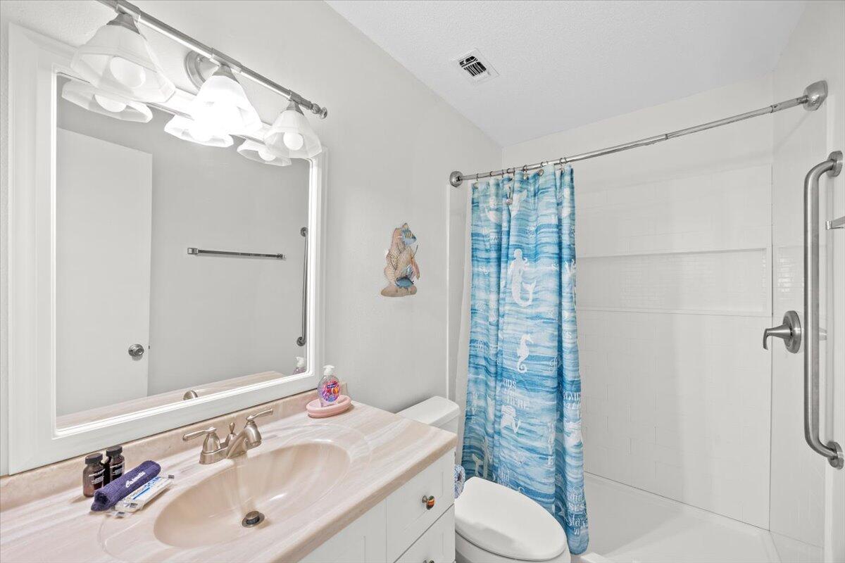 CHATEAU LA MER CONDO 2 - Residential