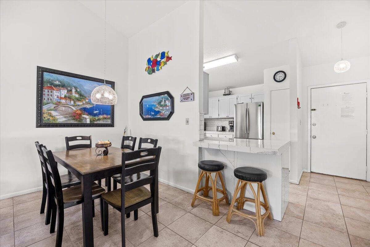 CHATEAU LA MER CONDO 2 - Residential
