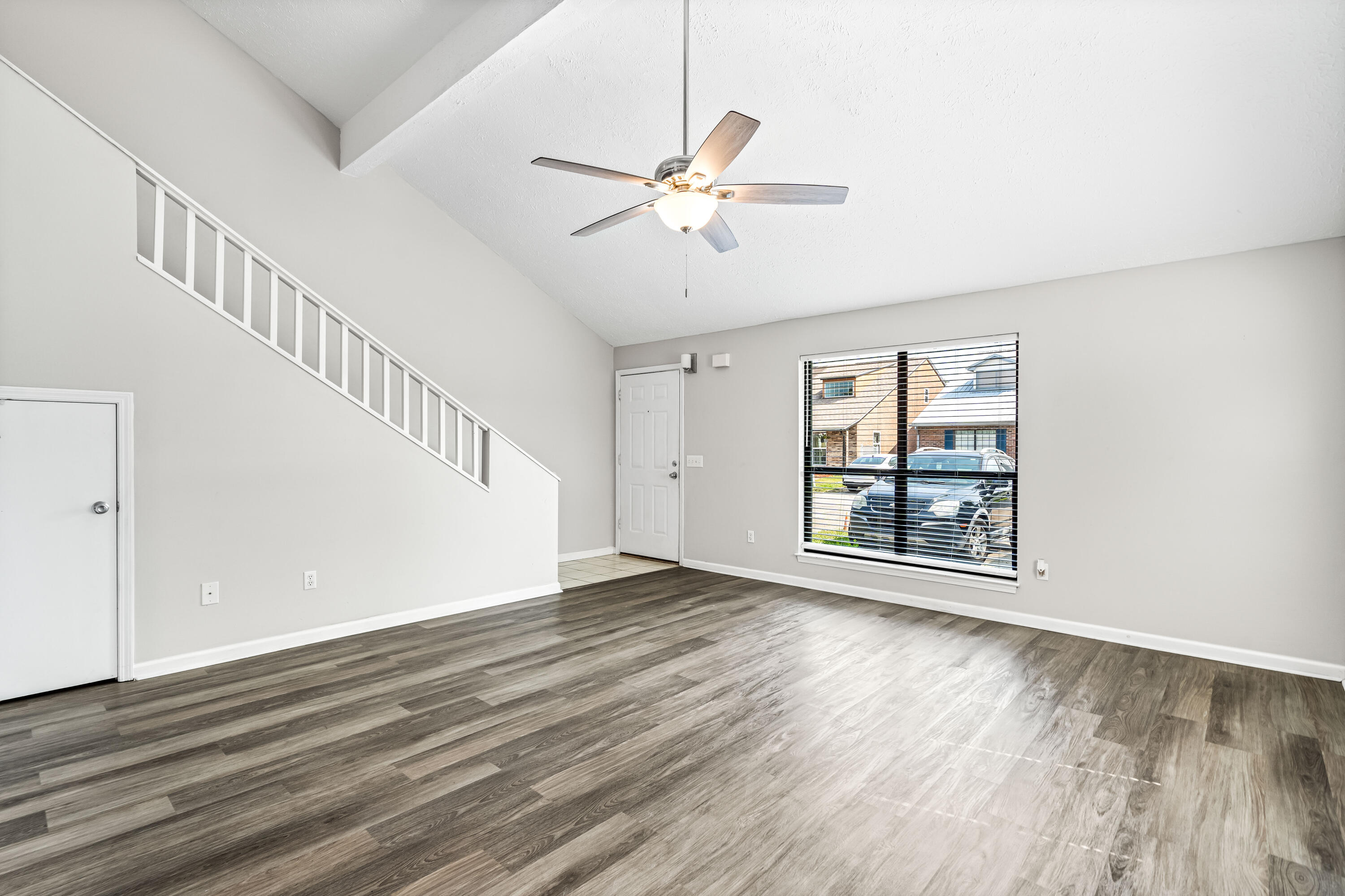 WOODRIDGE - Residential