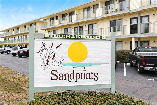 SANDPRINTS CONDO - Residential