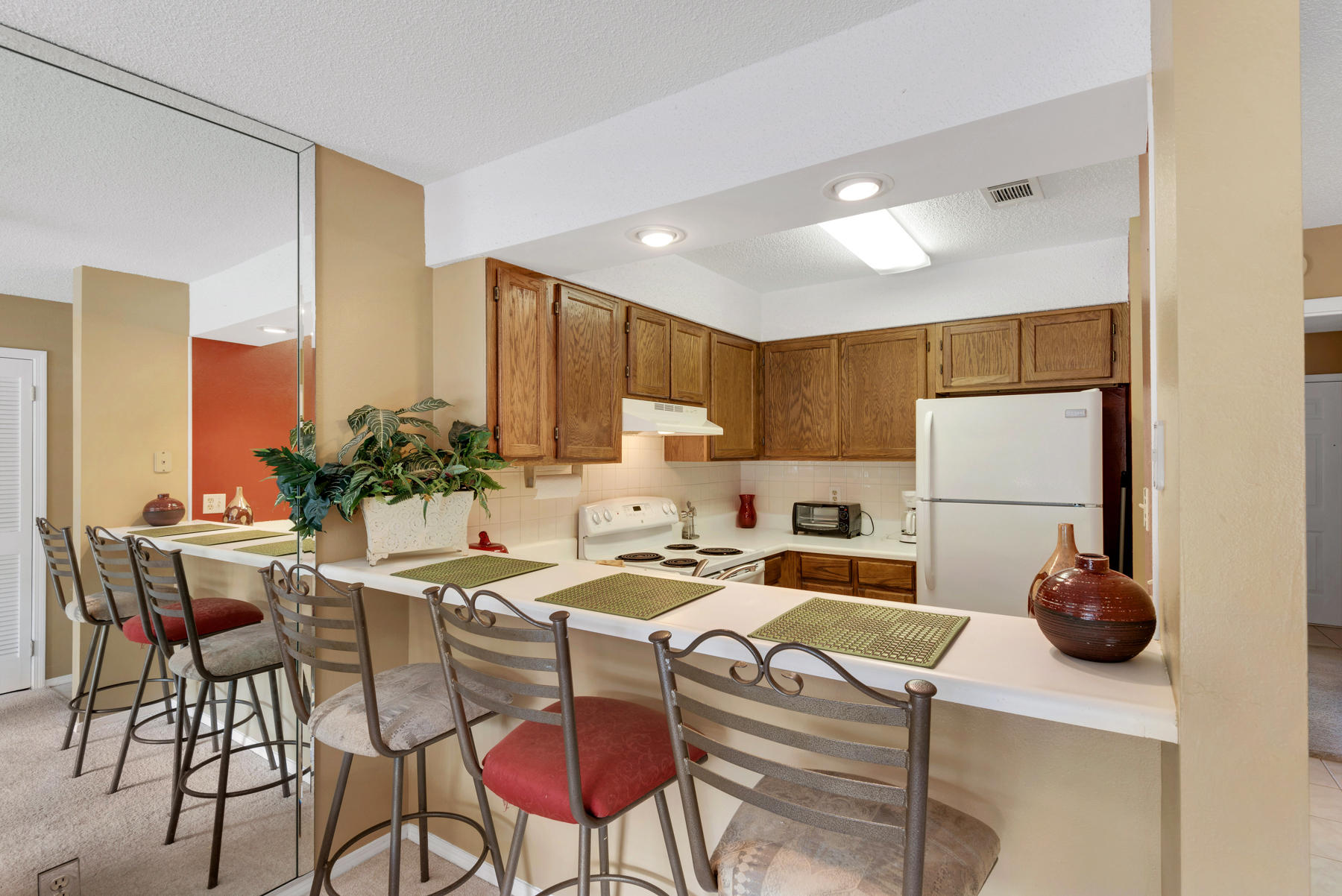 SANDPRINTS CONDO - Residential