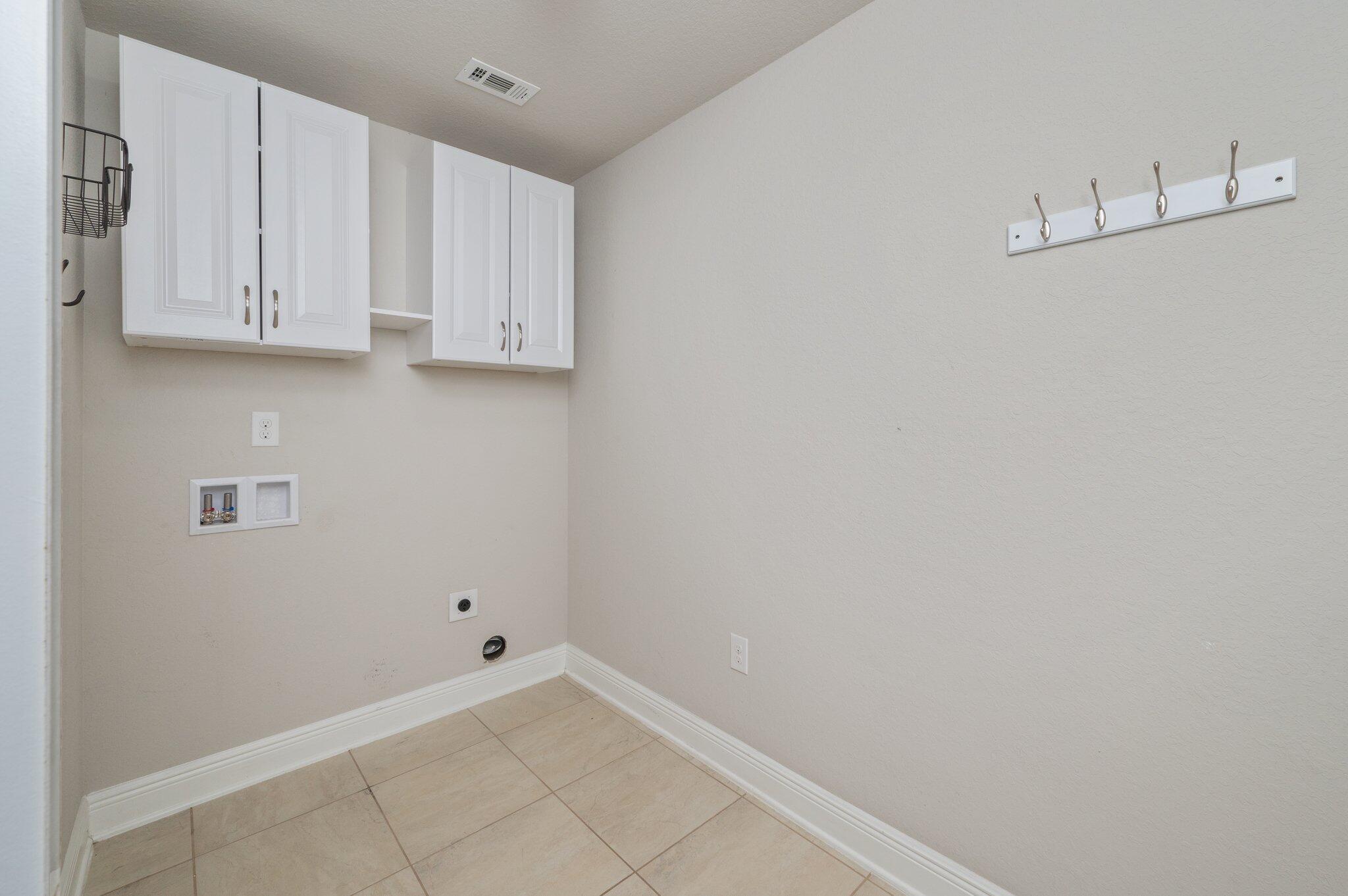 FOX VALLEY - Residential